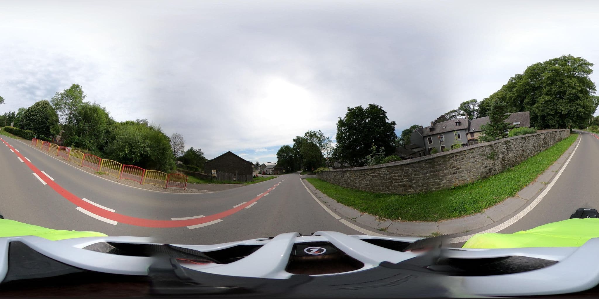 Street view near B&B Le Marronnier, La Roche-en-Ardenne — © Mizuna (CC BY-SA · Mapillary)