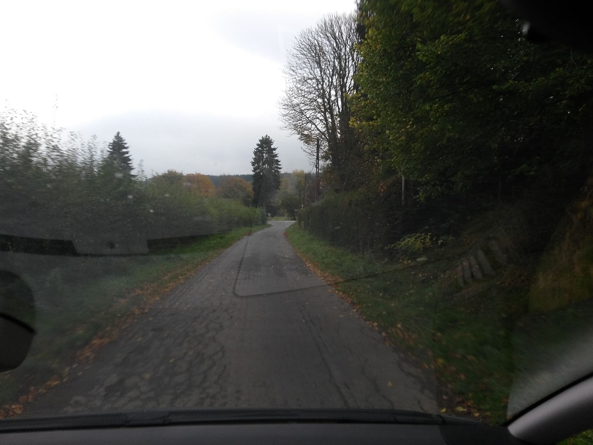 Street view near Sérésiat André, Chiny — © foxandpotatoes (CC BY-SA · Mapillary)