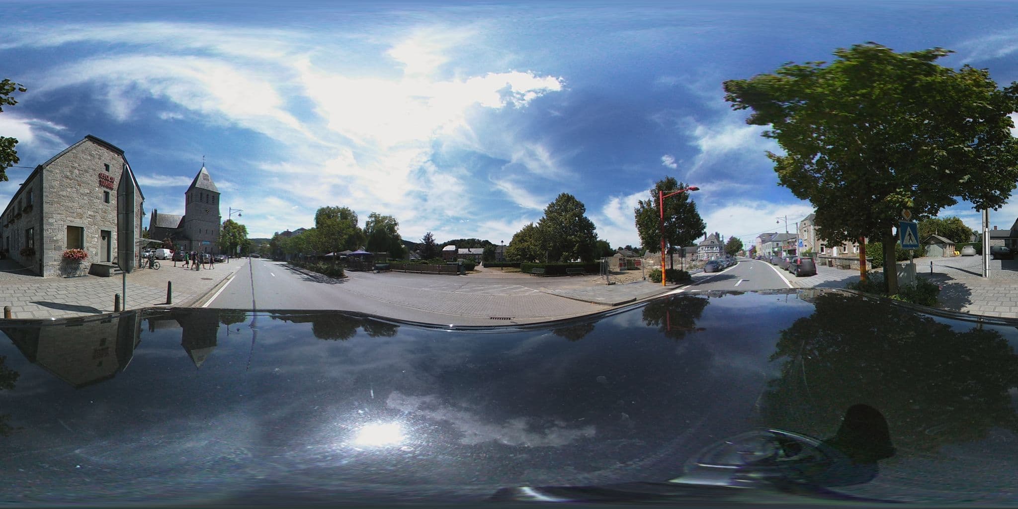 Street view near Mercure Han Sur Lesse, Han-sur-Lesse — © micmin1972 (CC BY-SA · Mapillary)