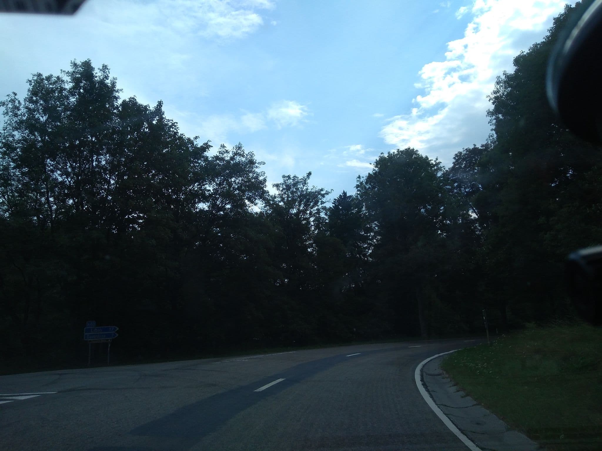 Street view near Hotel du Père Finet, Wellin — © clemdoc (CC BY-SA · Mapillary)