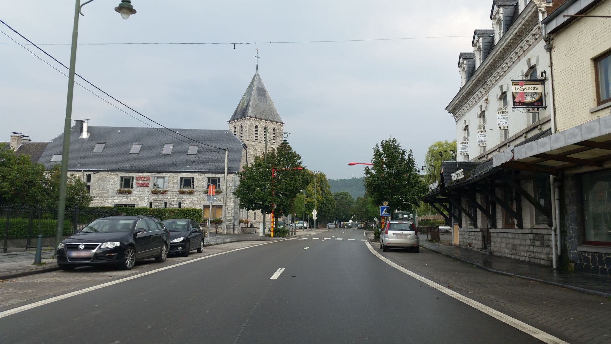 Street view near Chateau De La Lesse, Han-sur-Lesse — © it_s_so_funny (CC BY-SA · Mapillary)