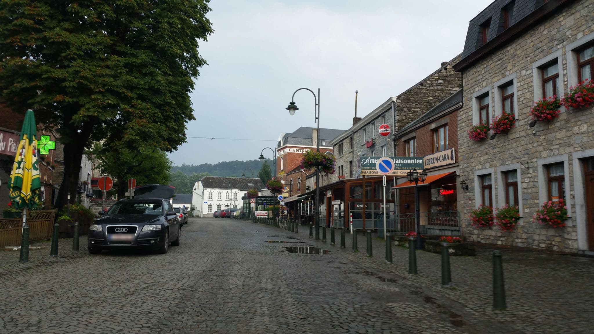 Street view near Naturotel, Han-sur-Lesse — © it_s_so_funny (CC BY-SA · Mapillary)