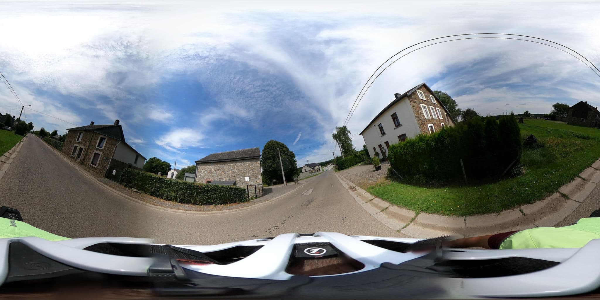 Street view near Gîte Le Chêne, La Roche-en-Ardenne — © Mizuna (CC BY-SA · Mapillary)