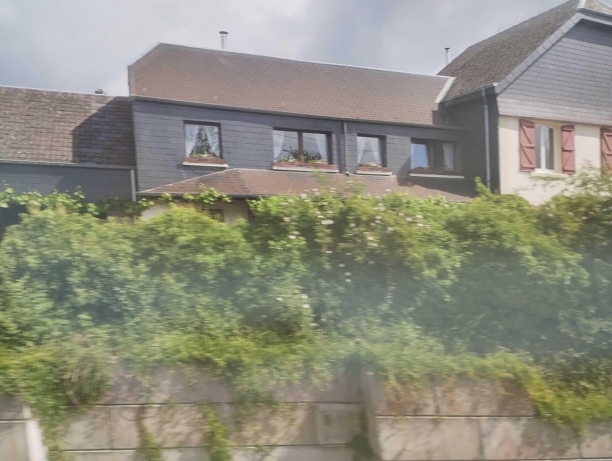 Street view near Gîte Sous le Tilleul - Rulles, Rulles — © RaphaelPasLoin (CC BY-SA · Mapillary)
