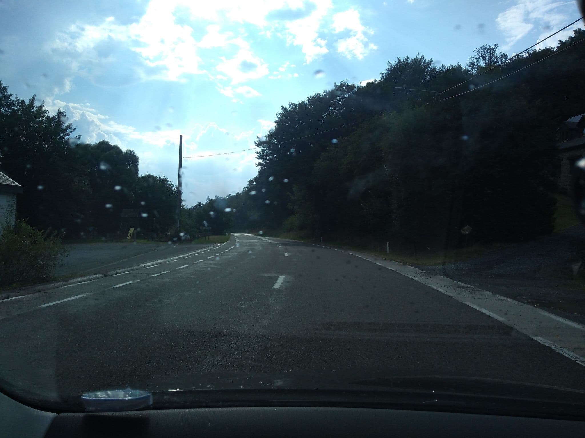 Street view near Le Moulin D'en Bas, Arville — © clemdoc (CC BY-SA · Mapillary)