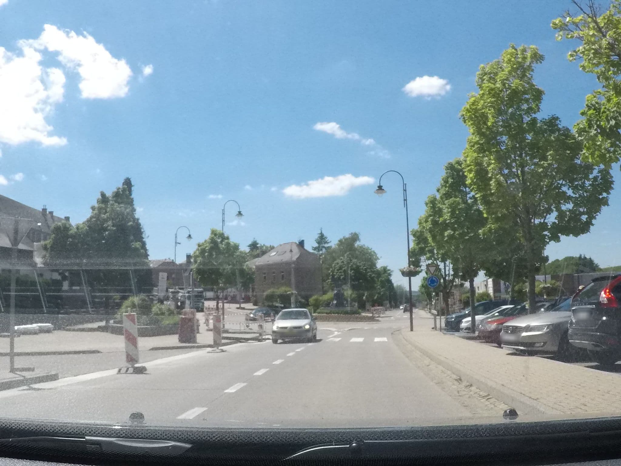 Street view near Couleurs d'Ardenne, Saint-Hubert — © juminet (CC BY-SA · Mapillary)