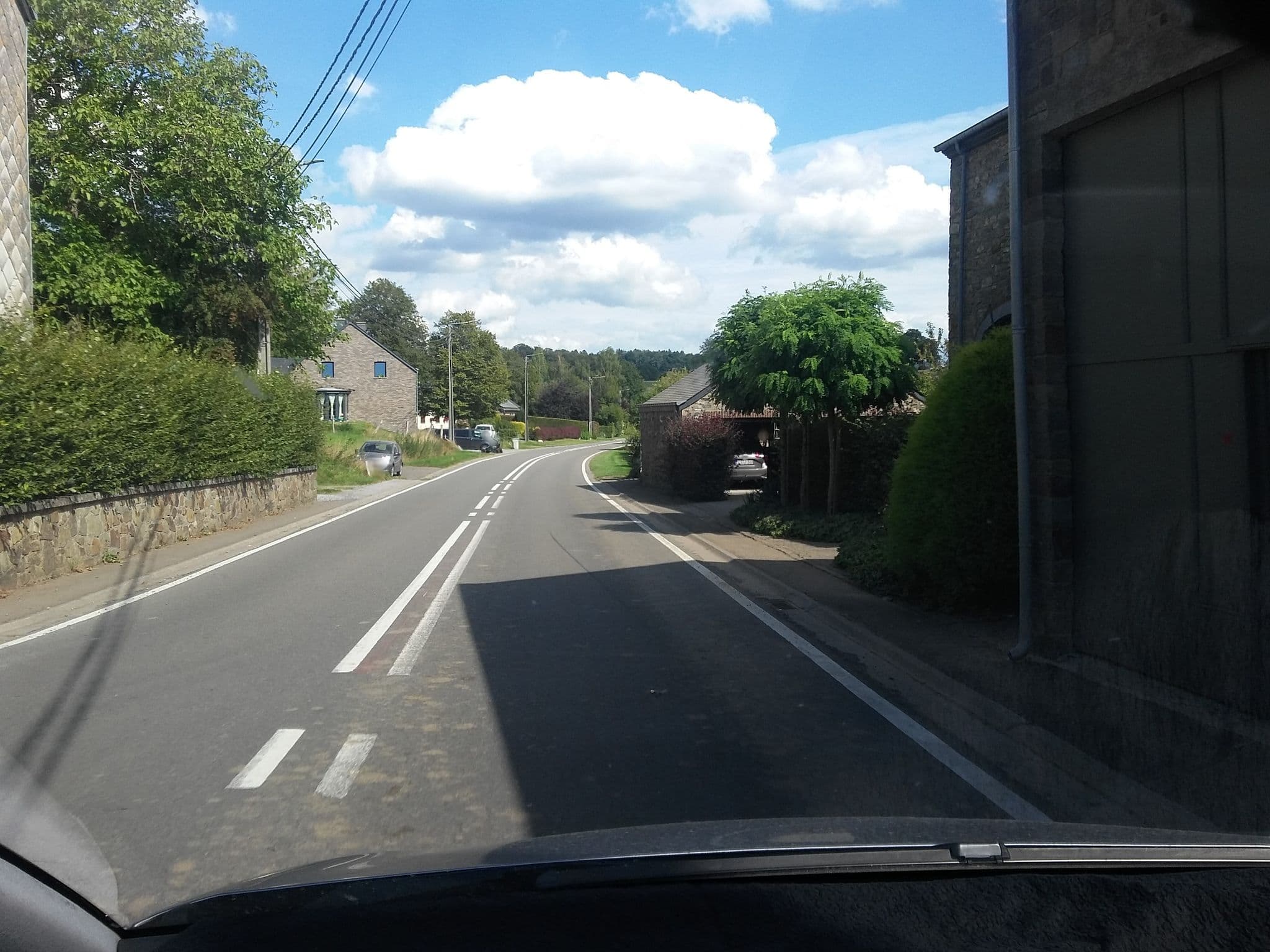 Street view near Gite Des Forêts, Saint-Hubert — © foxandpotatoes (CC BY-SA · Mapillary)