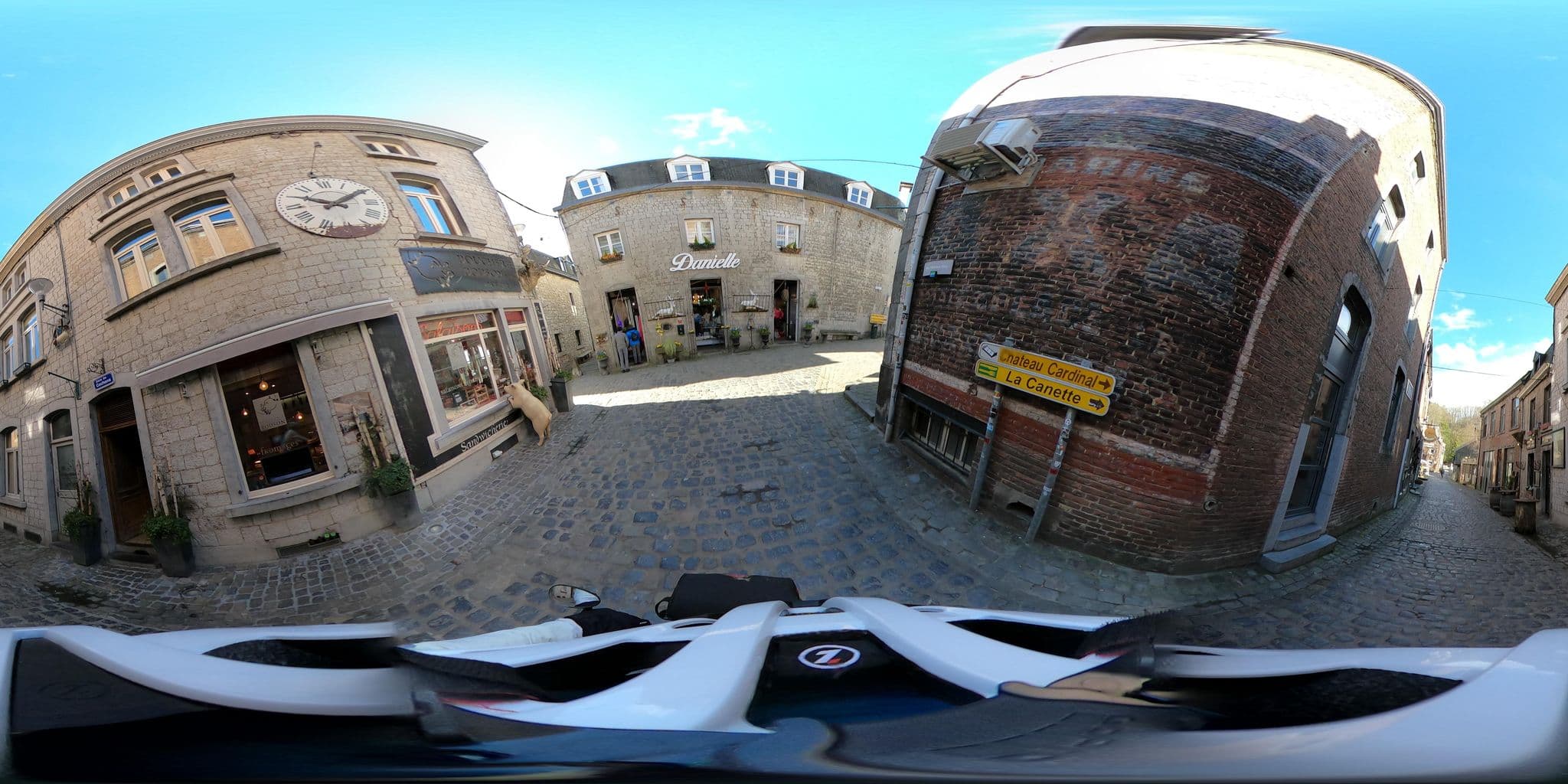 Street view near Le Studio de Christine, Durbuy — © Mizuna (CC BY-SA · Mapillary)