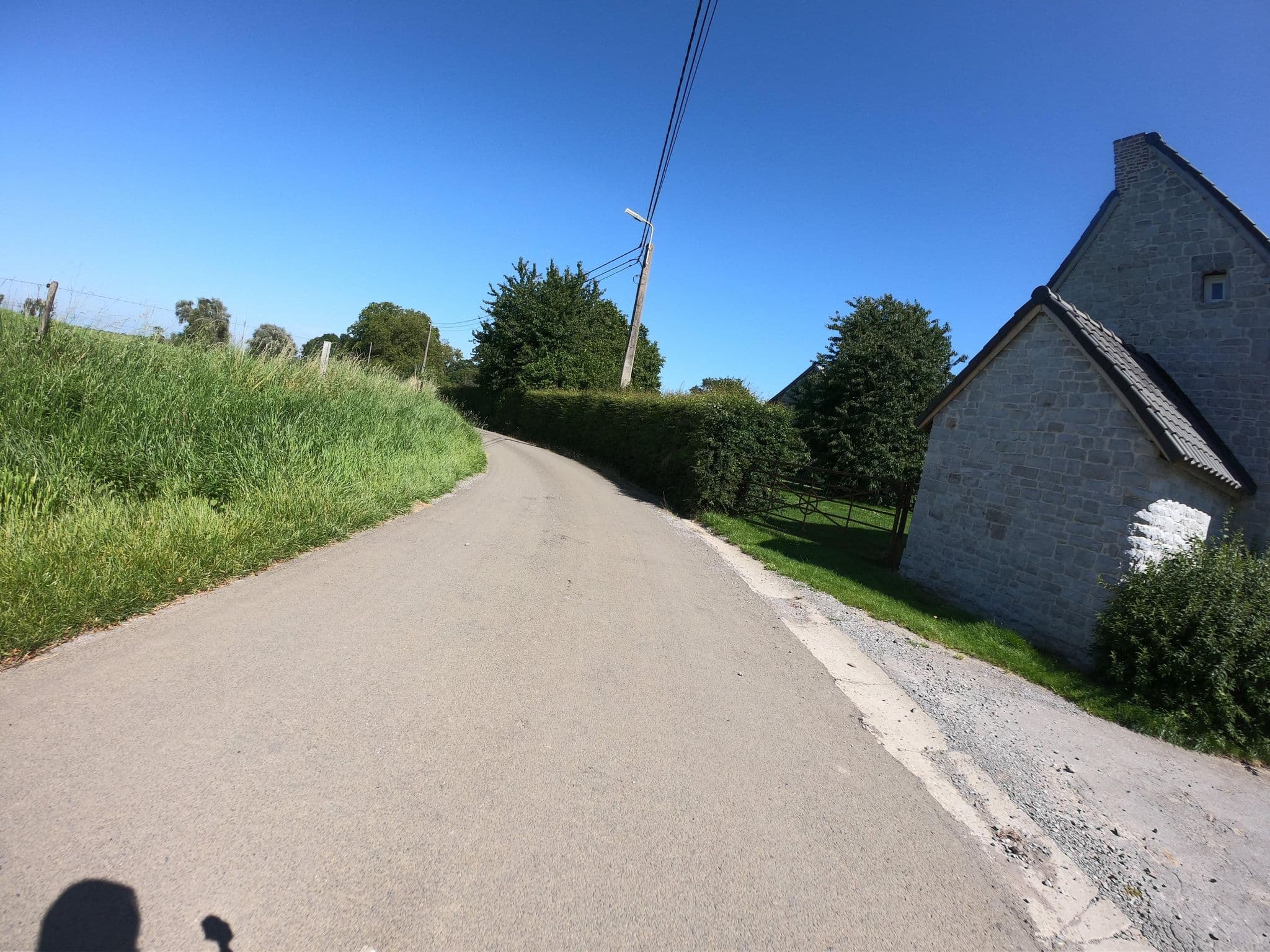 Street view near Le pain au four, Couthuin — © joostjakob (CC BY-SA · Mapillary)