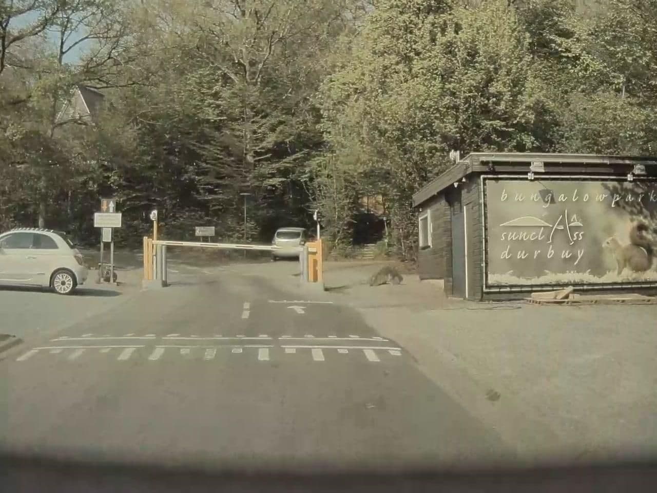 Street view near Bungalow 142, Grandhan — © tumblecow (CC BY-SA · Mapillary)