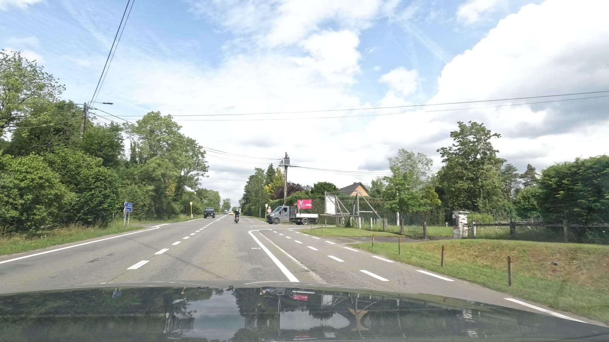 Street view near chalet 2, Durbuy — © vinisa (CC BY-SA · Mapillary)