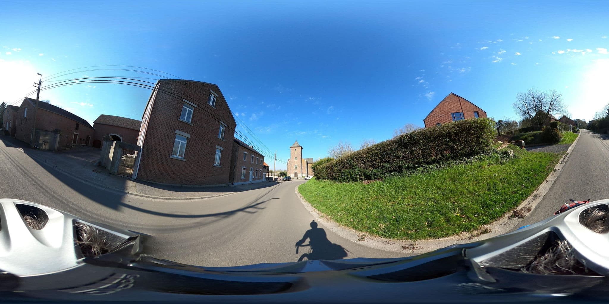 Street view near Fivetrip, Ciplet — © Eebie (CC BY-SA · Mapillary)