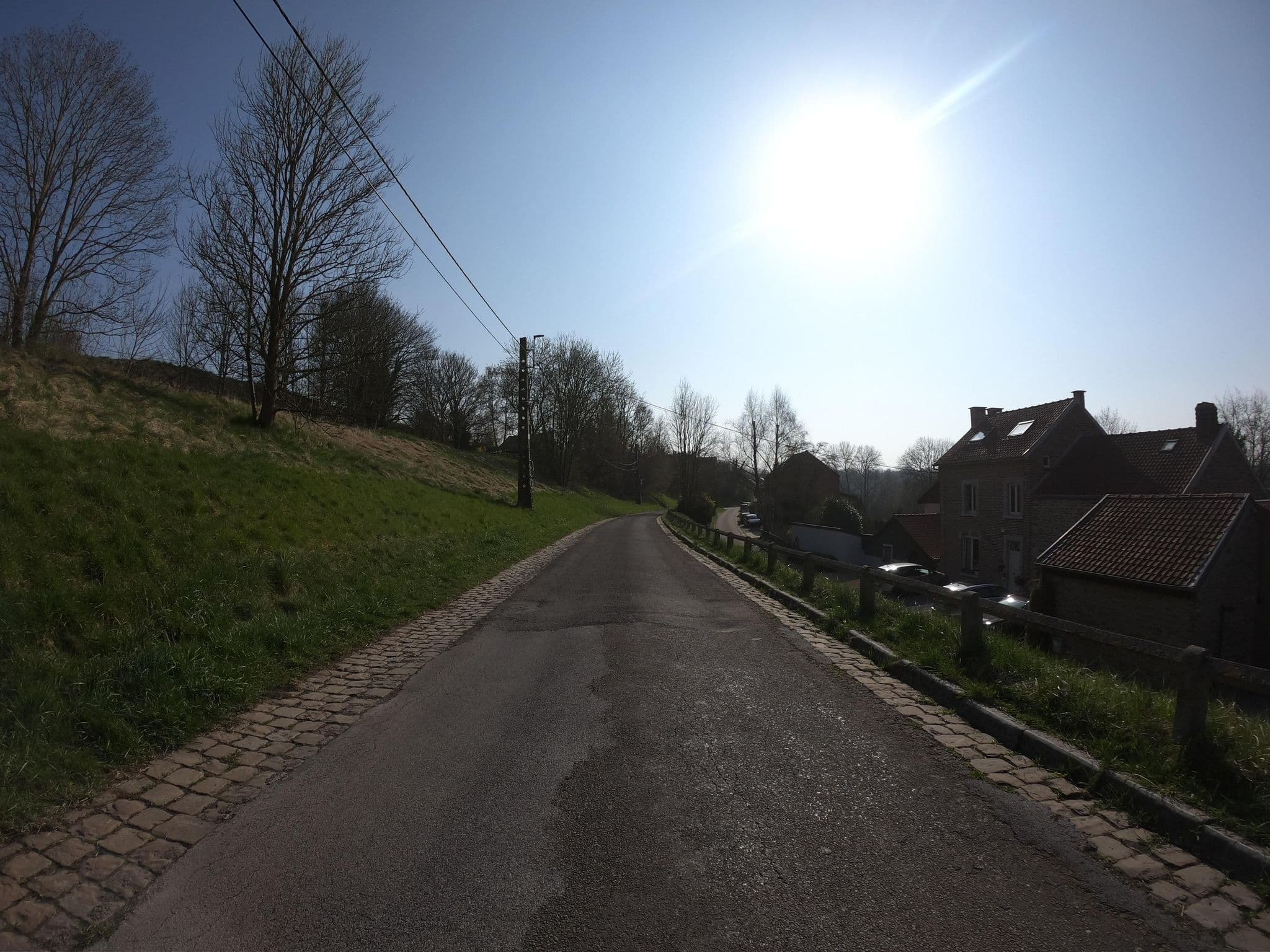 Street view near Au Calme de Hosdent, Braives — © pierreserpe (CC BY-SA · Mapillary)