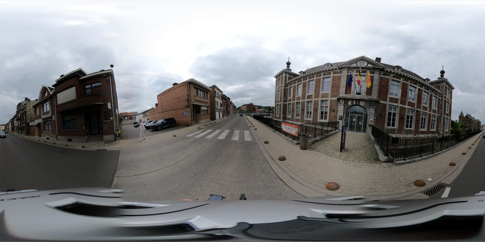 Street view near Le Saphir Hôtel de Charme, Flémalle-Grande — © pierreserpe (CC BY-SA · Mapillary)