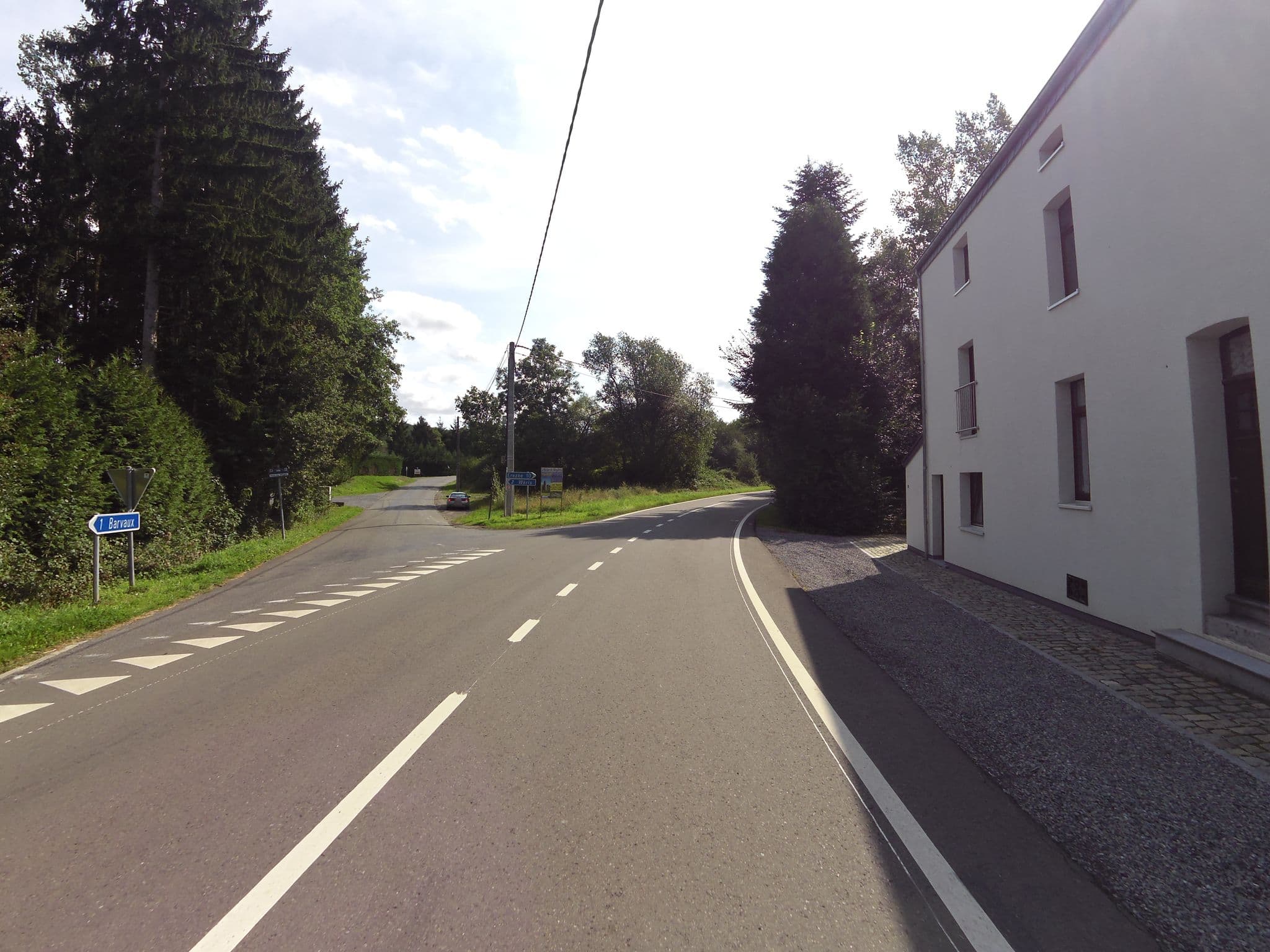 Street view near Chalet Au Coin Du Val, Barvaux — © zors1843 (CC BY-SA · Mapillary)