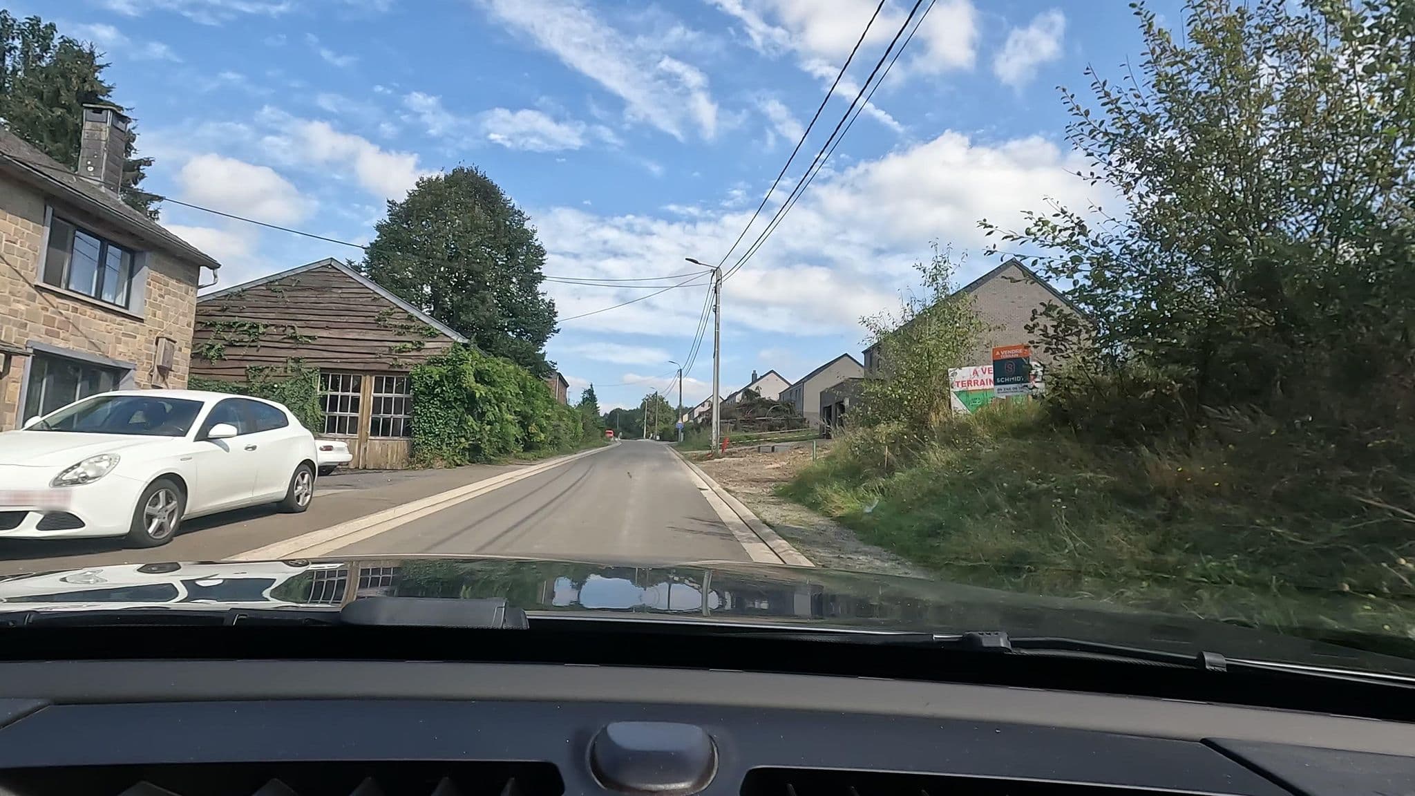 Street view near la cense de renière, Ferrières — © vinisa (CC BY-SA · Mapillary)