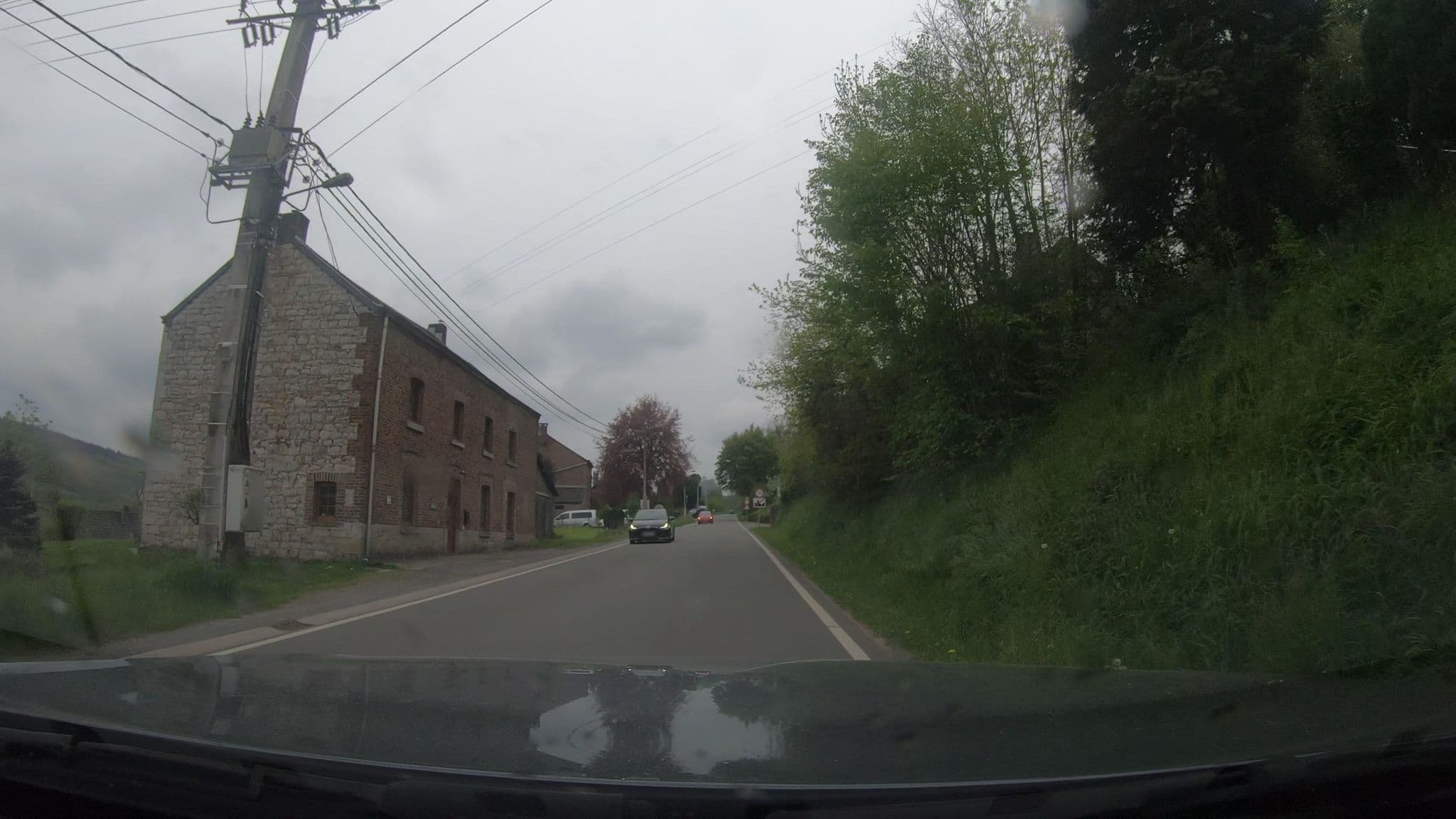 Street view near L'Oree de Bomal, Bomal — © vinisa (CC BY-SA · Mapillary)