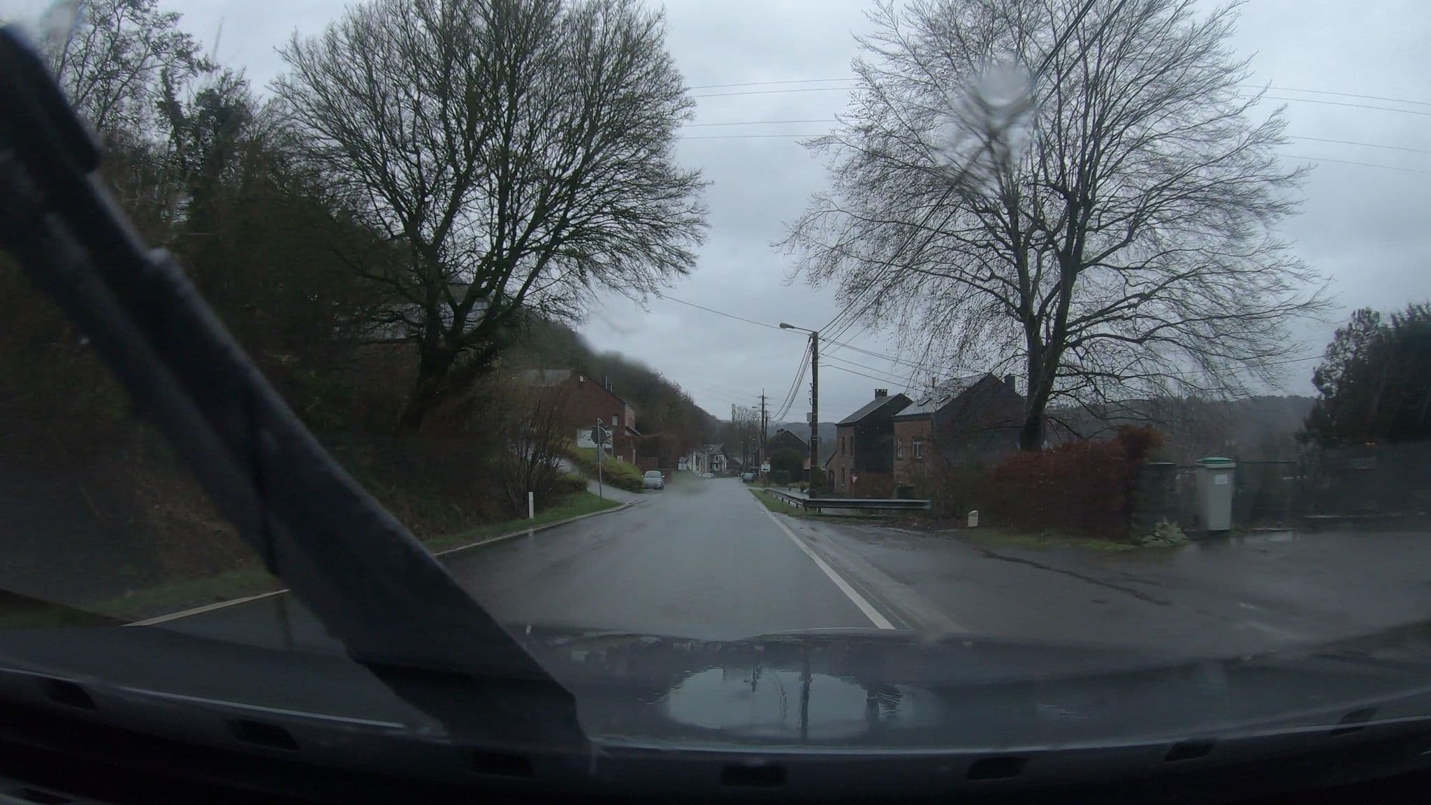 Street view near Les Houttes, Bomal — © vinisa (CC BY-SA · Mapillary)