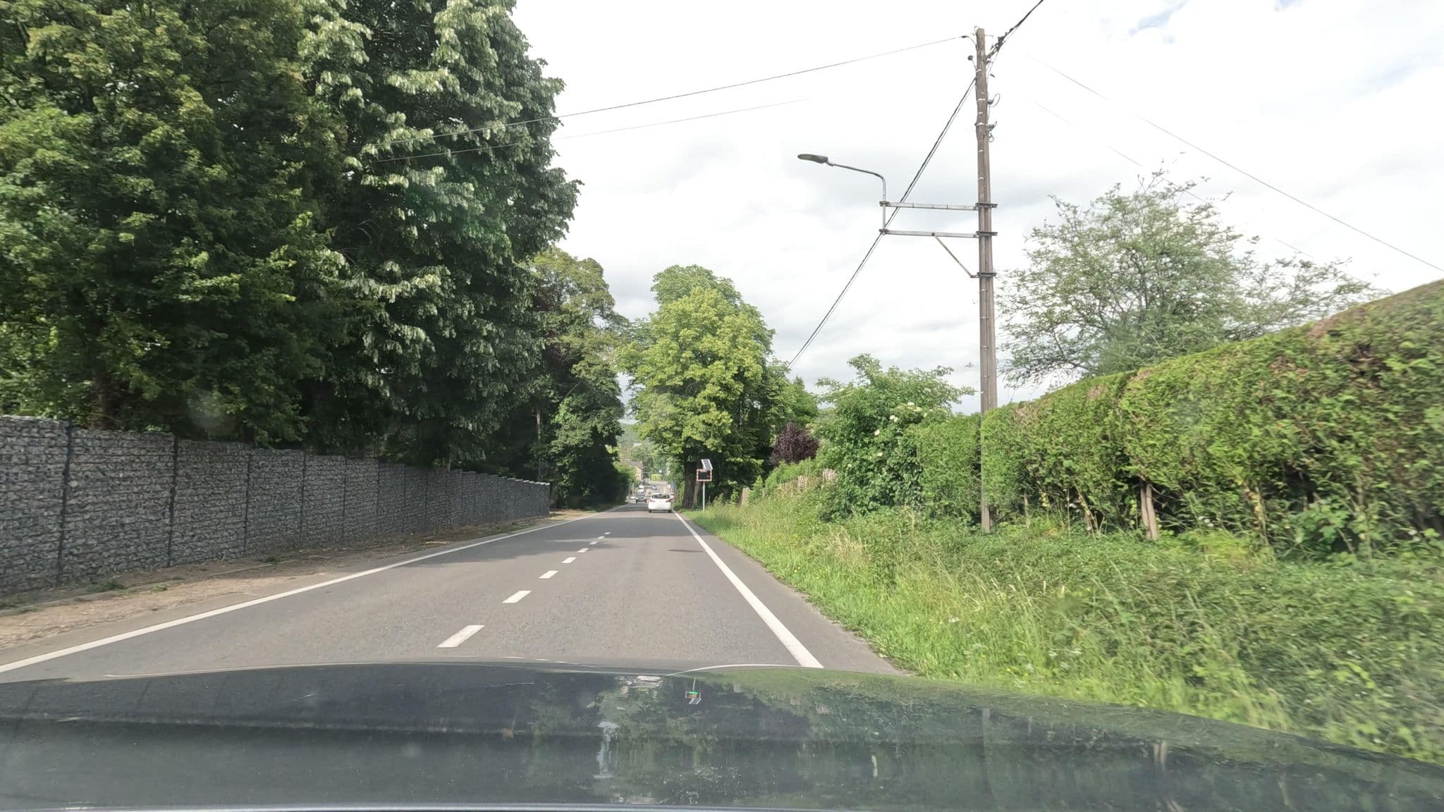 Street view near Manoir Ormille, Bomal — © vinisa (CC BY-SA · Mapillary)