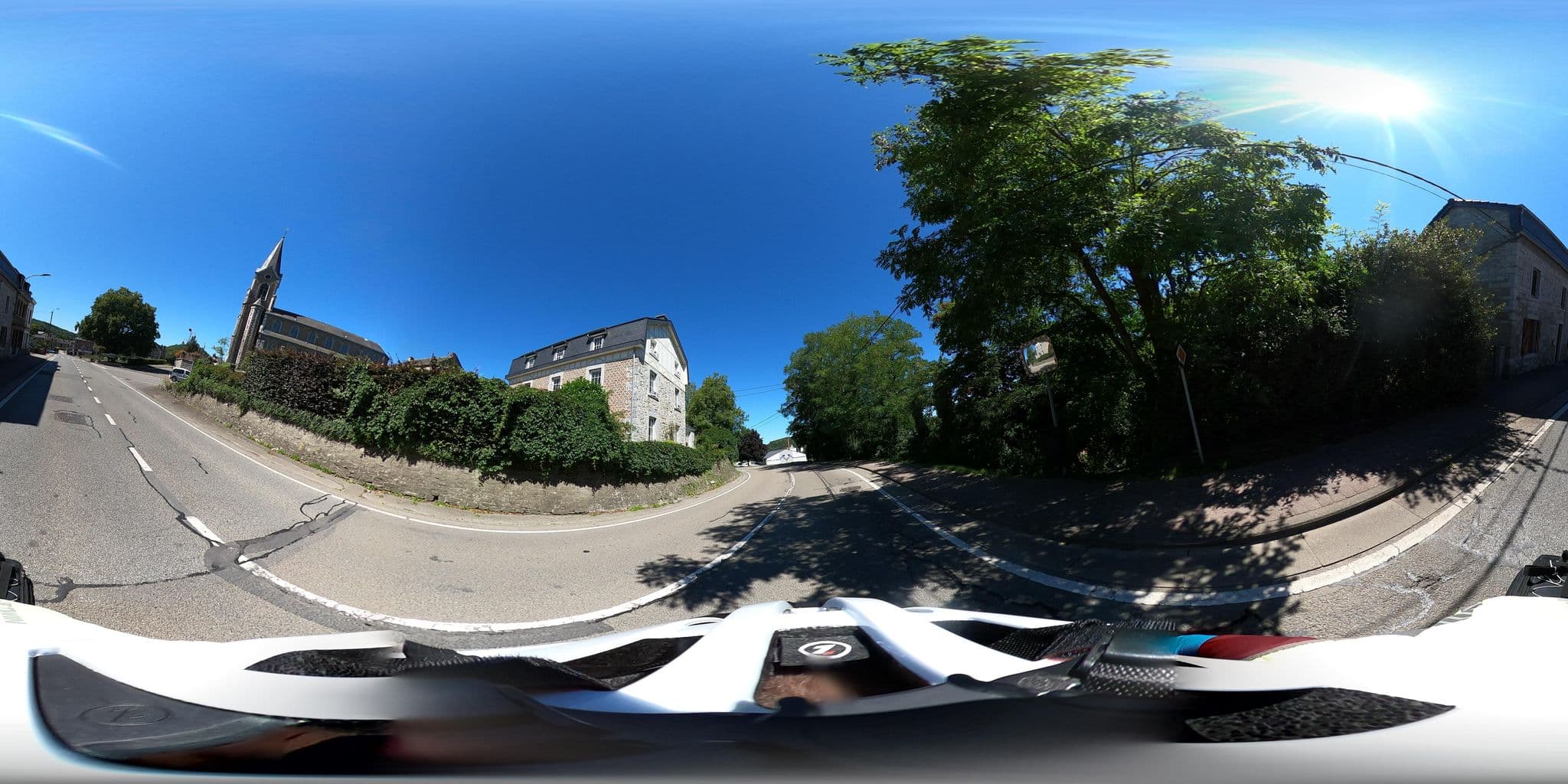 Street view near La bonne auberge, Hamoir — © Mizuna (CC BY-SA · Mapillary)