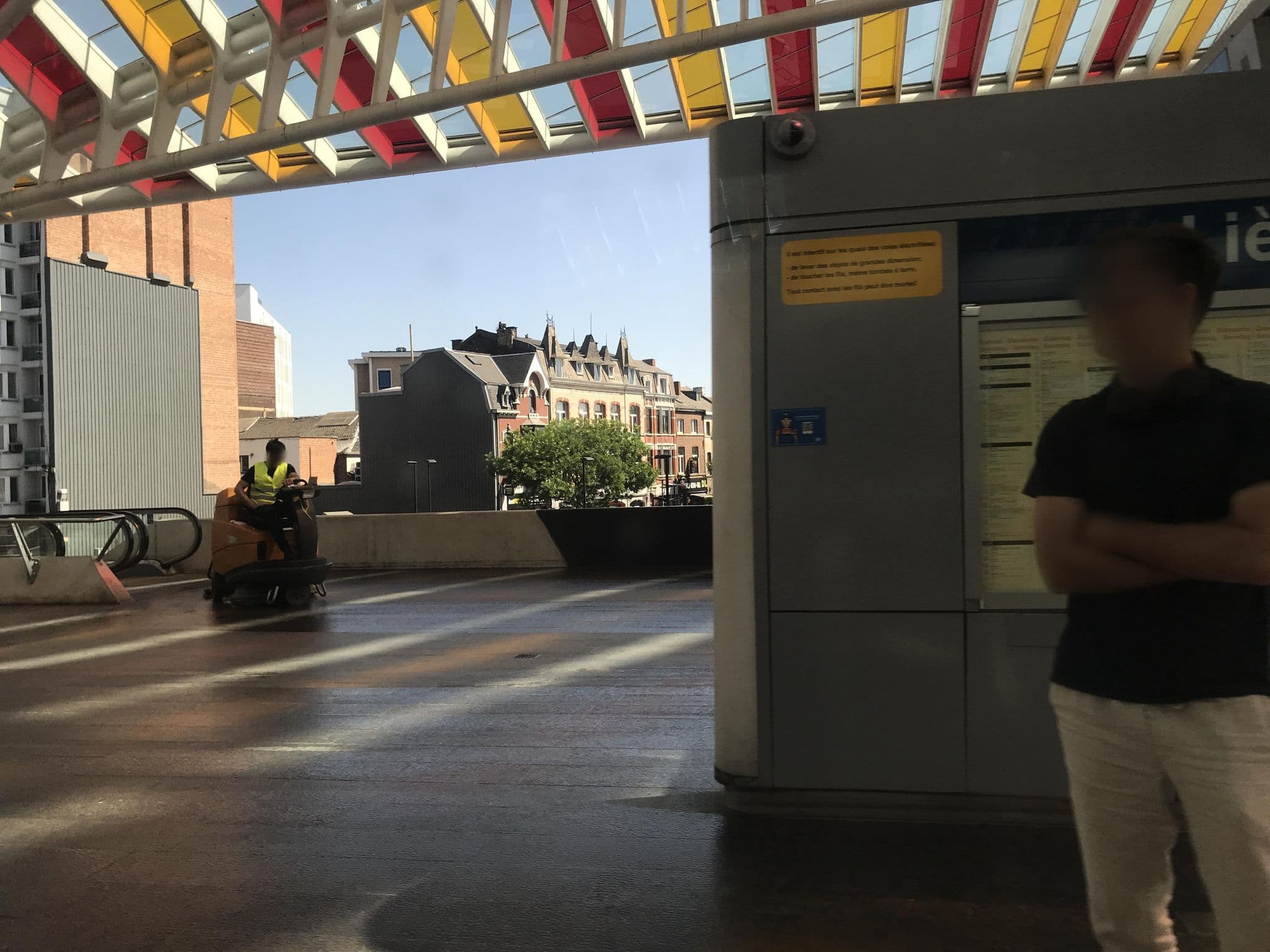 Street view near Hotel wilson opera, Liège — © miguel_andrade (CC BY-SA · Mapillary)