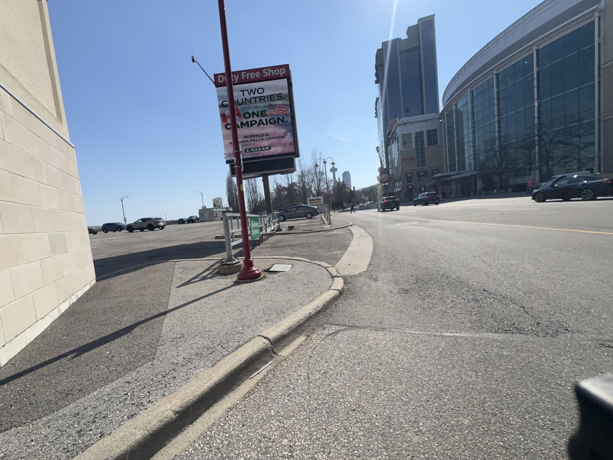 Street view near The Brock Niagara Falls-Fallsview, Tapestry Collection by Hilton, Niagara Falls — © Lanka6359 (CC BY-SA · Mapillary)
