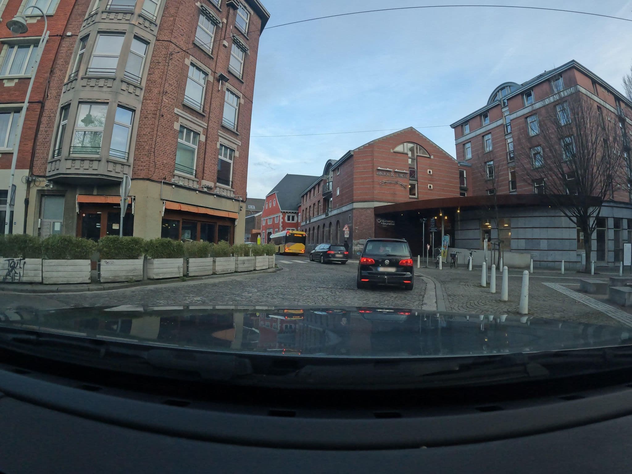 Street view near Chambre 306, Liège — © vinisa (CC BY-SA · Mapillary)