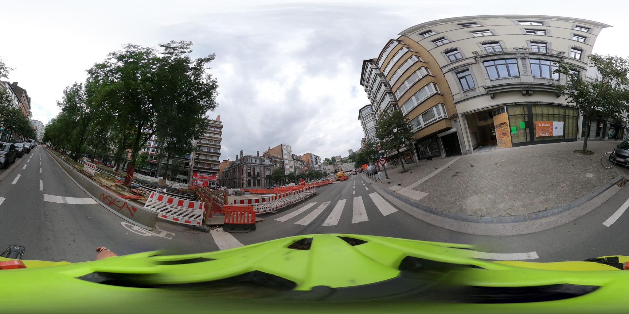 Street view near General Tour, Liège — © ledantec (CC BY-SA · Mapillary)