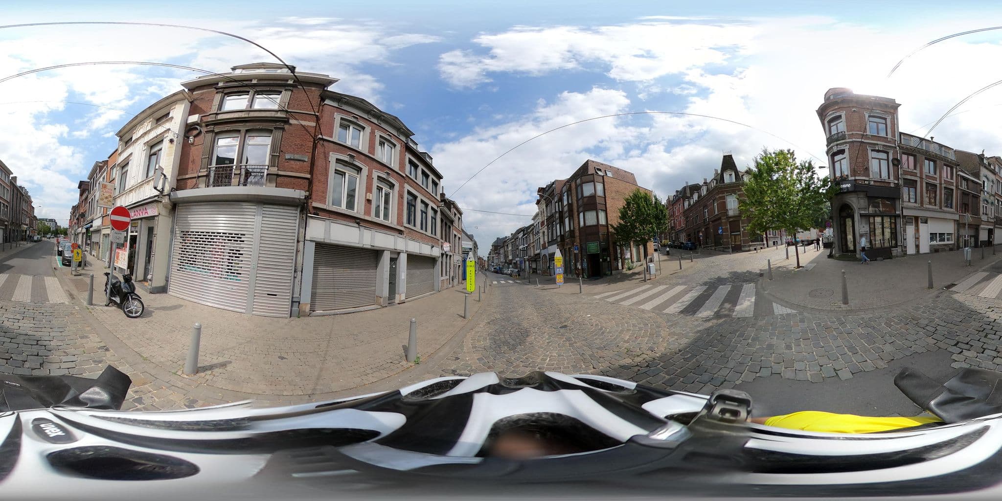Street view near Villa Thibault, Glain — © ledantec (CC BY-SA · Mapillary)