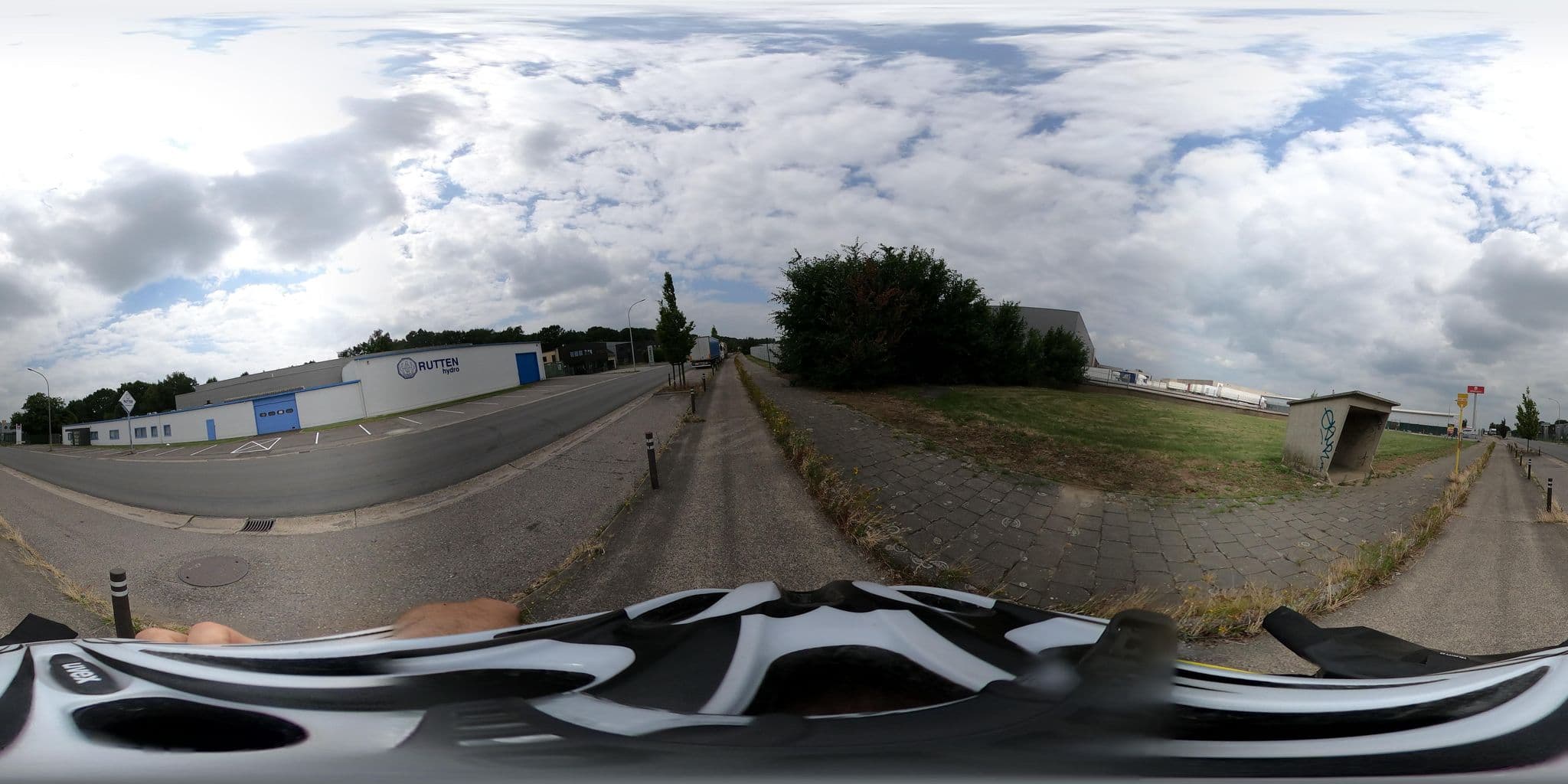 Street view near Hotel Class'eco Liège, Milmort — © ledantec (CC BY-SA · Mapillary)