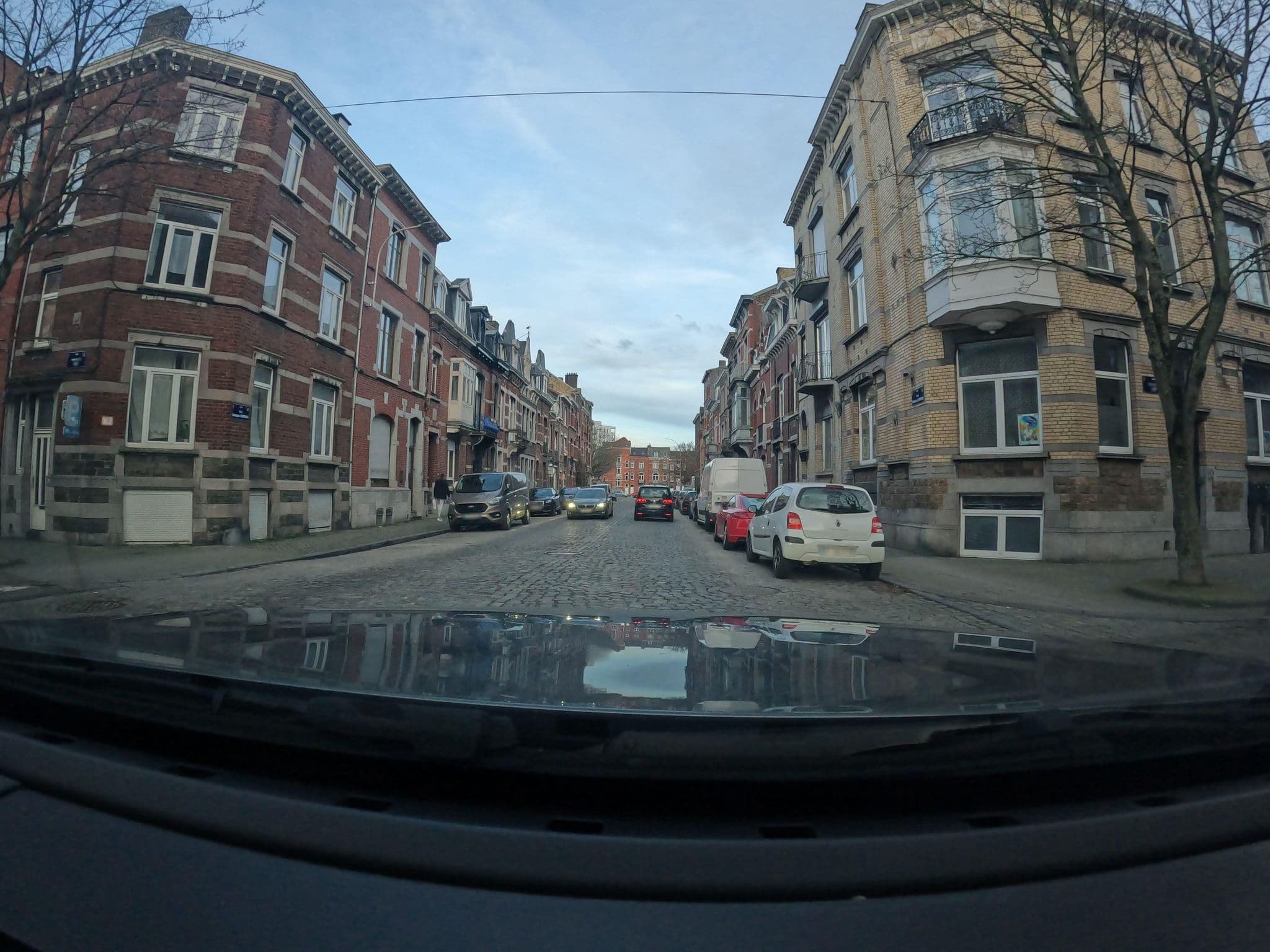Street view near Liege Hostel, Bressoux — © vinisa (CC BY-SA · Mapillary)
