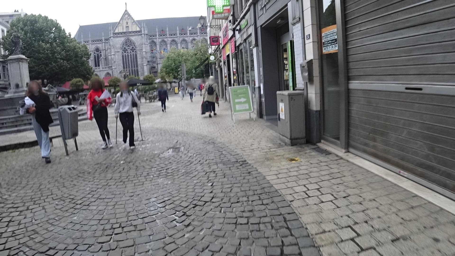 Street view near Hotel Cathédral, Liège — © vbombaerts (CC BY-SA · Mapillary)