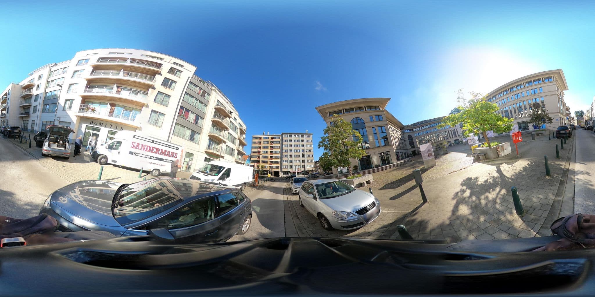 Street view near Résidence Services Seniors DOMITYS - L'Ecrin Vert, Auderghem — © RaphaelPasLoin (CC BY-SA · Mapillary)