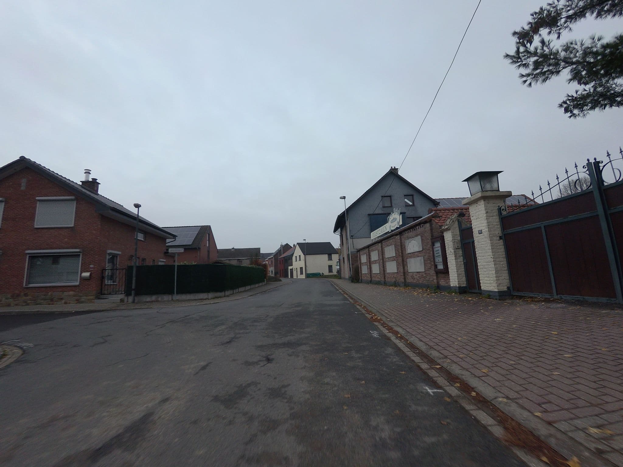 Street view near Den Briel Bvba, Nossegem — © filipc (CC BY-SA · Mapillary)