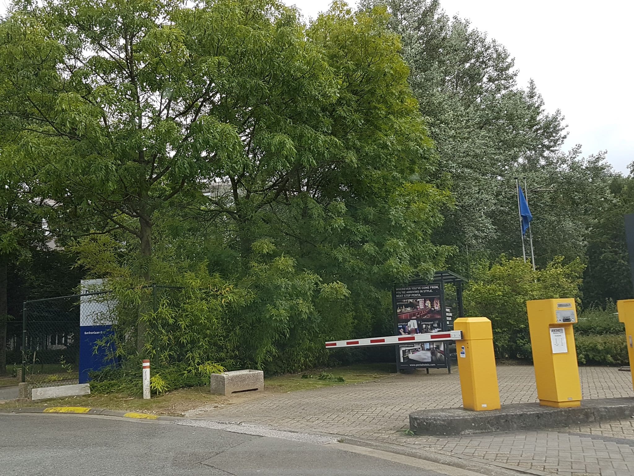 Street view near Alliance Hotel Brussels Airport, Diegem — © filipc (CC BY-SA · Mapillary)