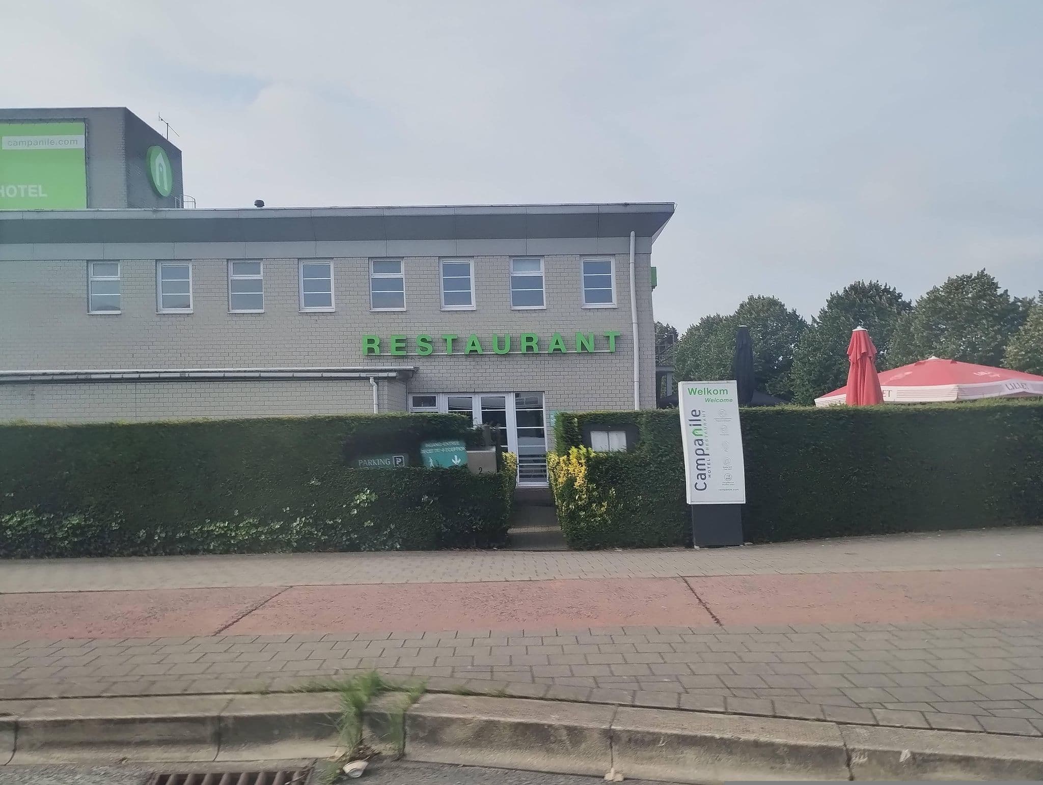 Street view near Hotel Campanile Brussels - Vilvoorde, Vilvoorde — © RaphaelPasLoin (CC BY-SA · Mapillary)