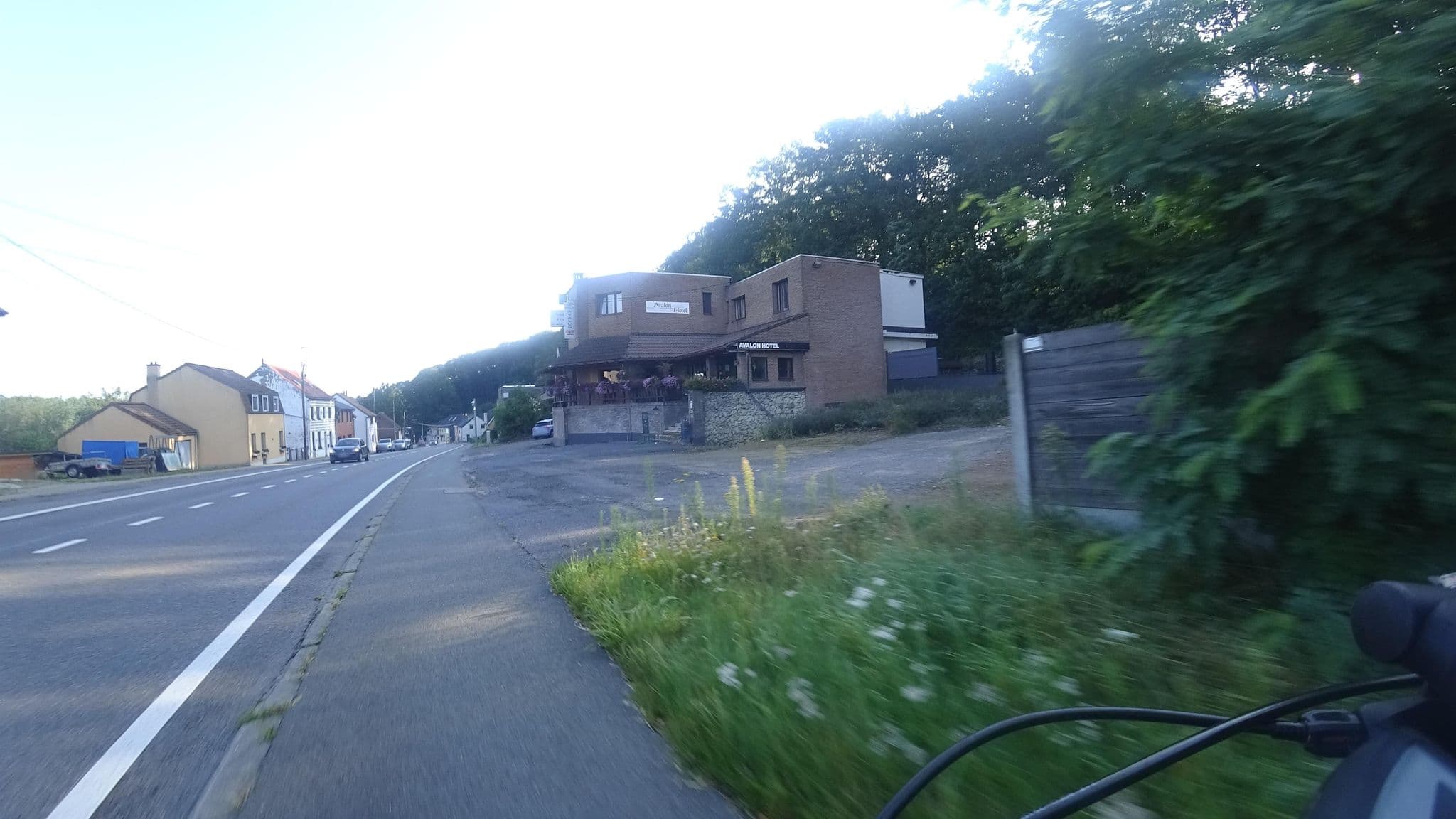 Street view near Avalon Hotel Overijse, Rosières — © vbombaerts (CC BY-SA · Mapillary)