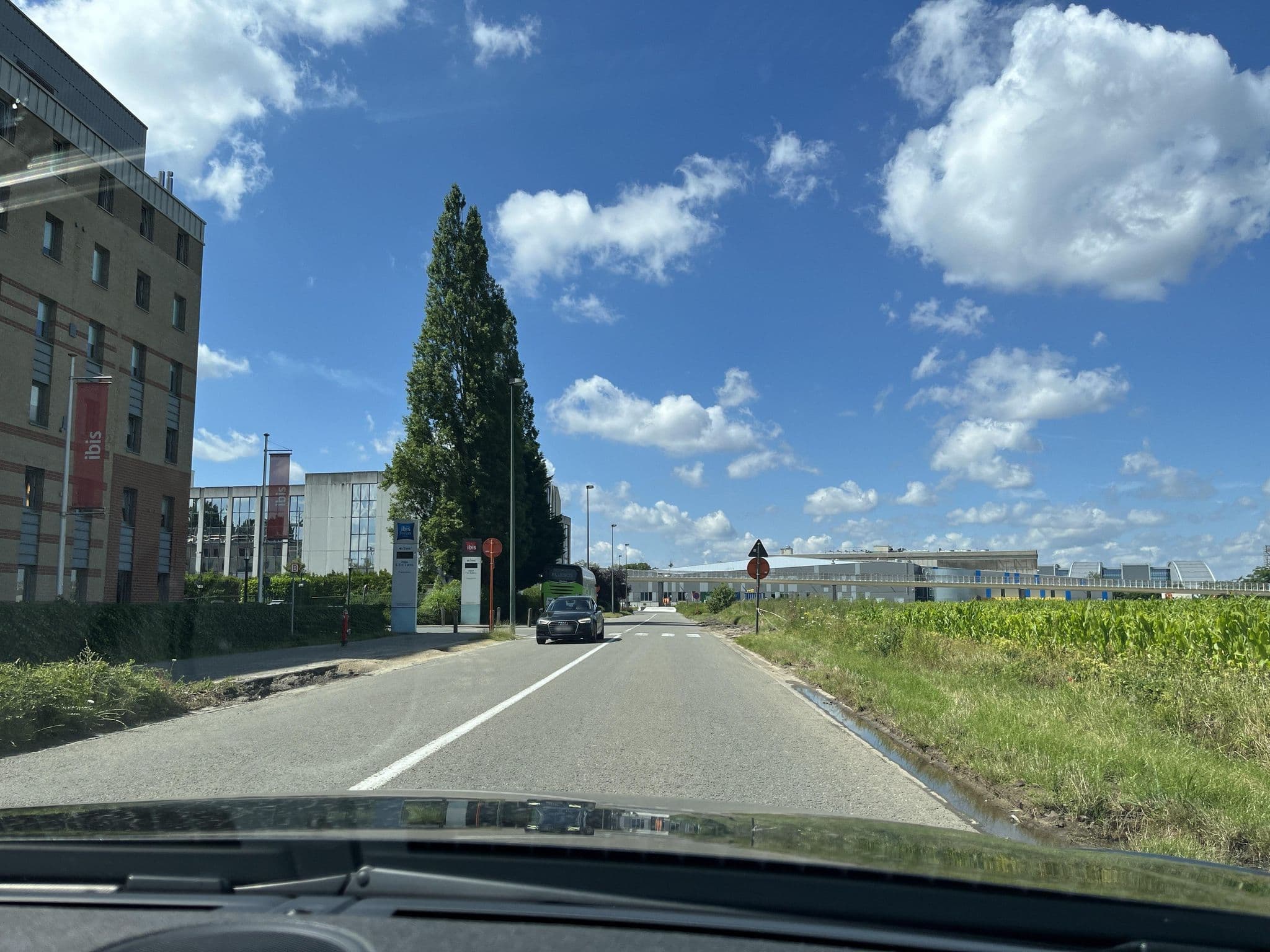 Street view near ibis Brussels Airport, Diegem — © bemapper (CC BY-SA · Mapillary)