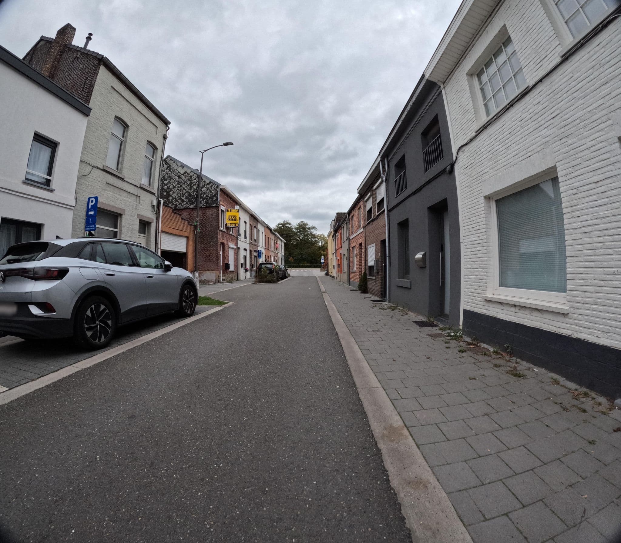 Street view near Baraque Saint Kris, Tienen — © filipc (CC BY-SA · Mapillary)
