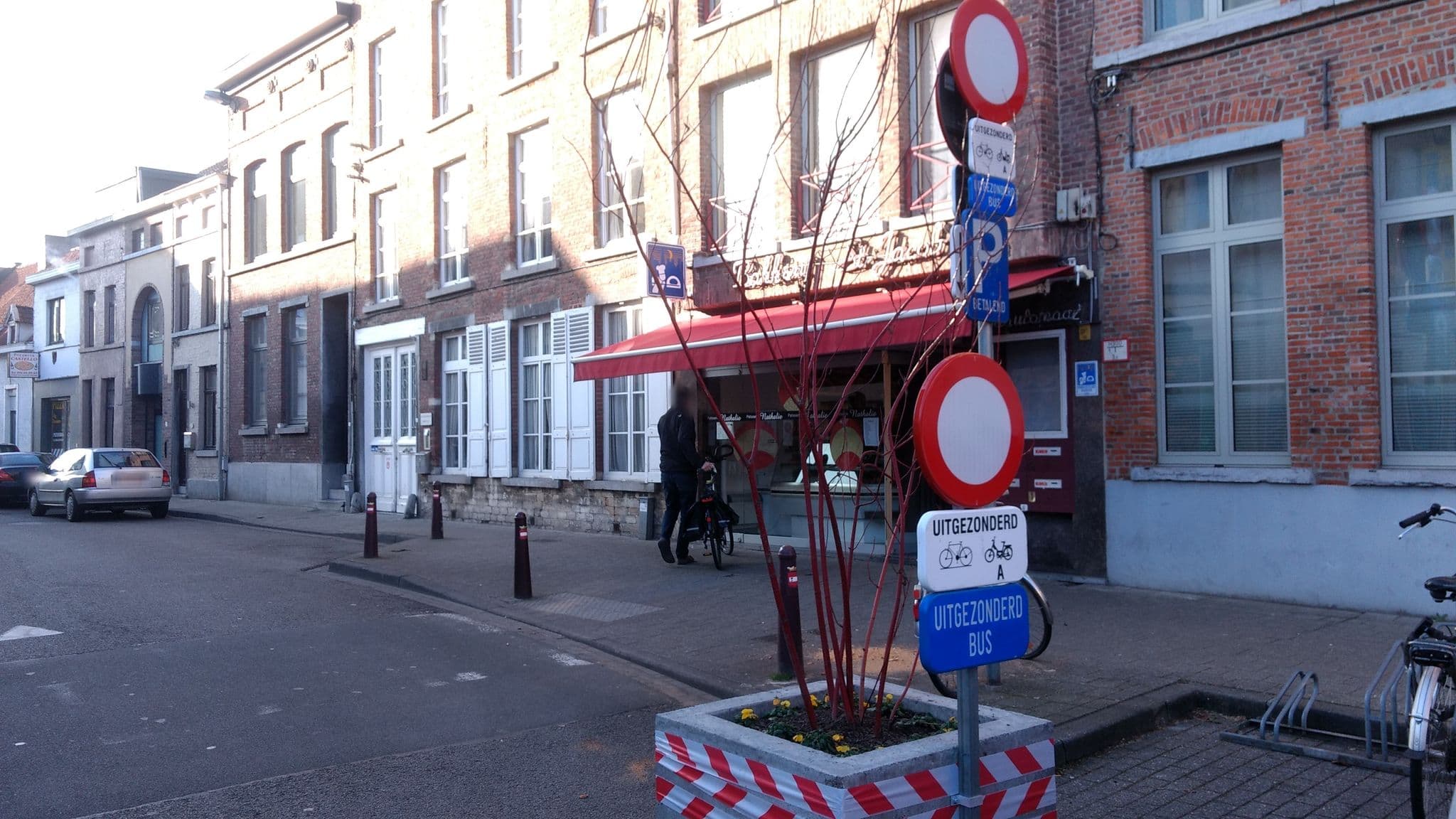 Street view near DoubleTree By Hilton Hotel, Leuven — © polyglot (CC BY-SA · Mapillary)