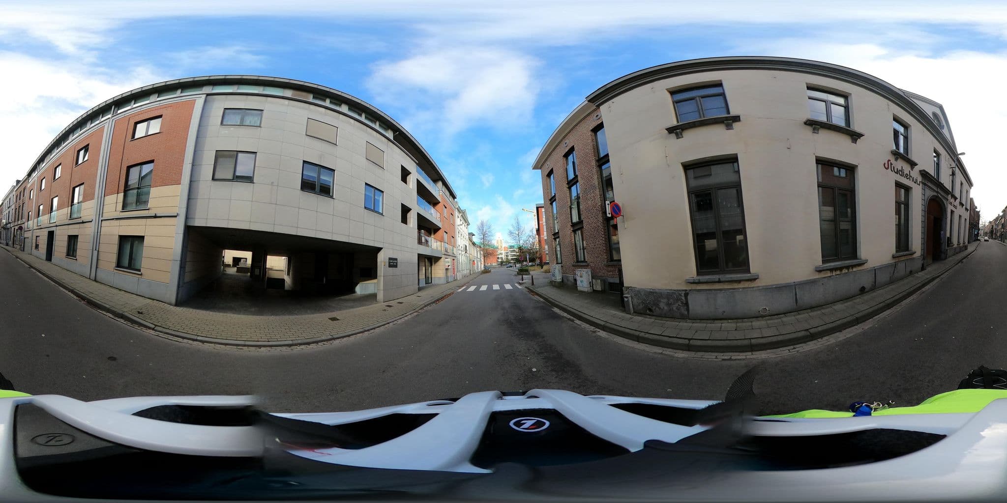 Street view near VME Studiehuis Sint-Jozef te Leuven, Vaartstraat 94, Leuven — © Mizuna (CC BY-SA · Mapillary)