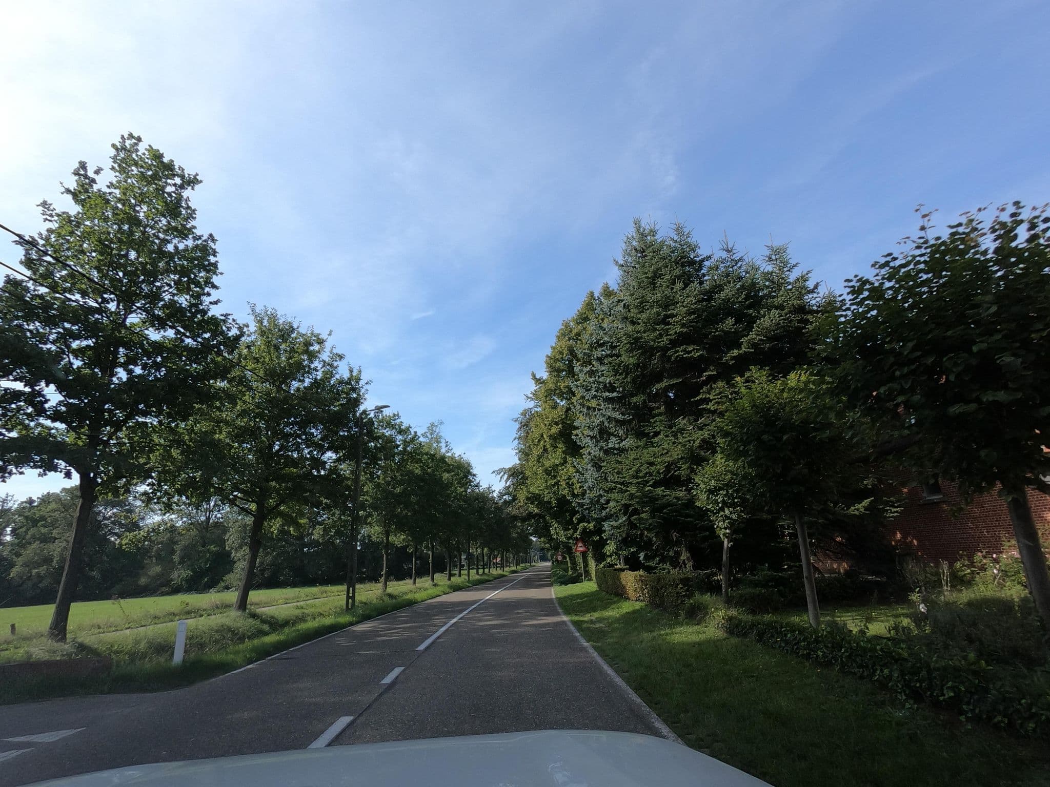 Street view near B&B De Nieuwe Bel, Averbode — © filipc (CC BY-SA · Mapillary)