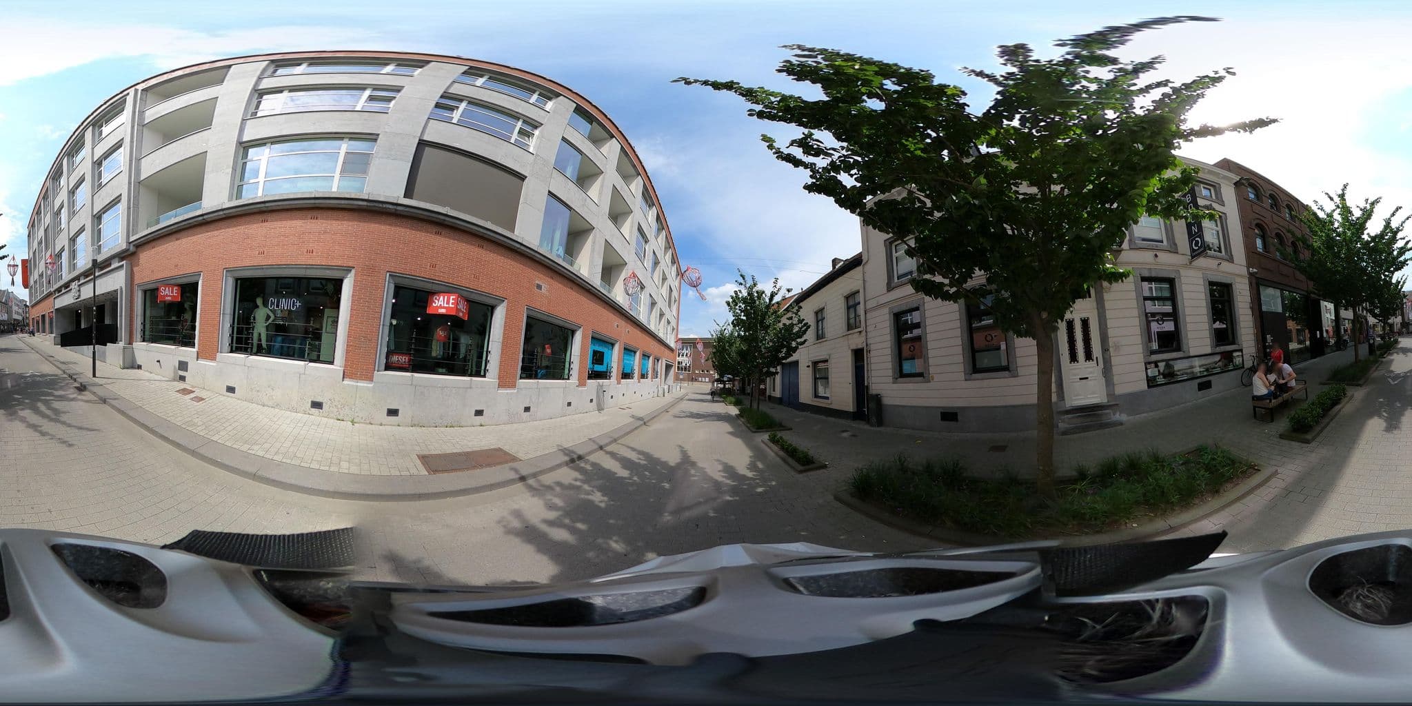 Street view near L'hotel des Chevaux, Hasselt — © Eebie (CC BY-SA · Mapillary)