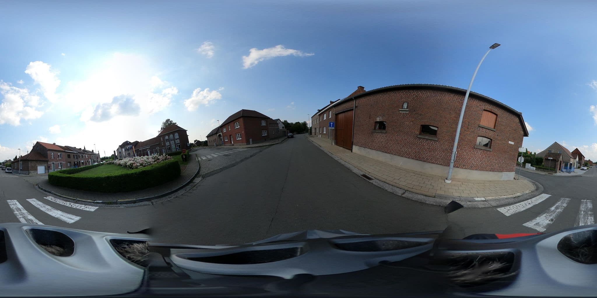 Street view near Aan het Singelhof, Brustem — © Eebie (CC BY-SA · Mapillary)
