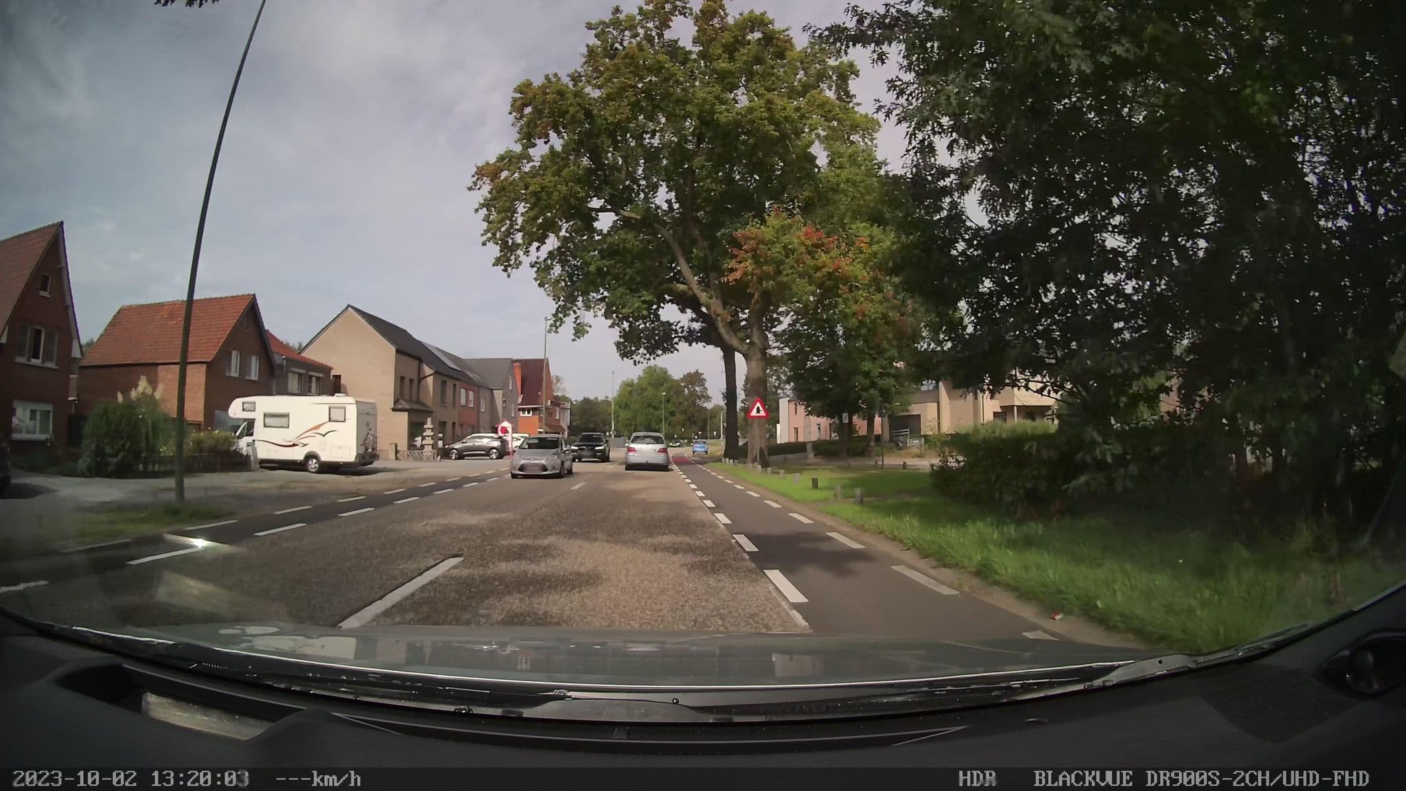Street view near Laamhof Paardenpension, Zonhoven — © madel (CC BY-SA · Mapillary)