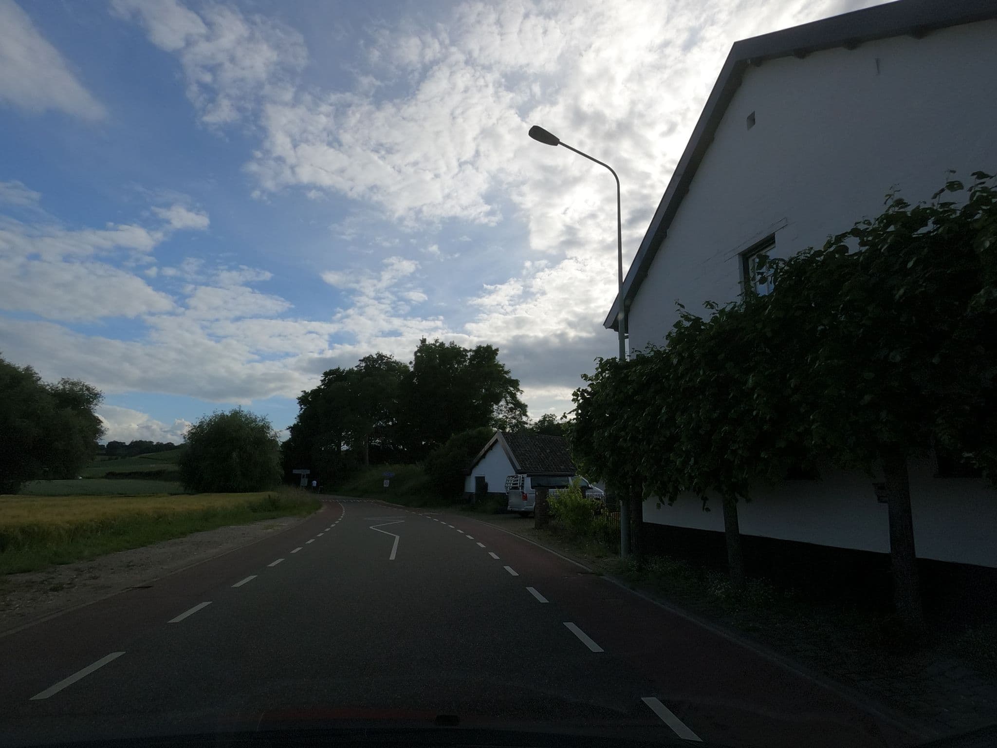 Street view near Bed & Breakfast Den Hook, Vroenhoven — © filipc (CC BY-SA · Mapillary)