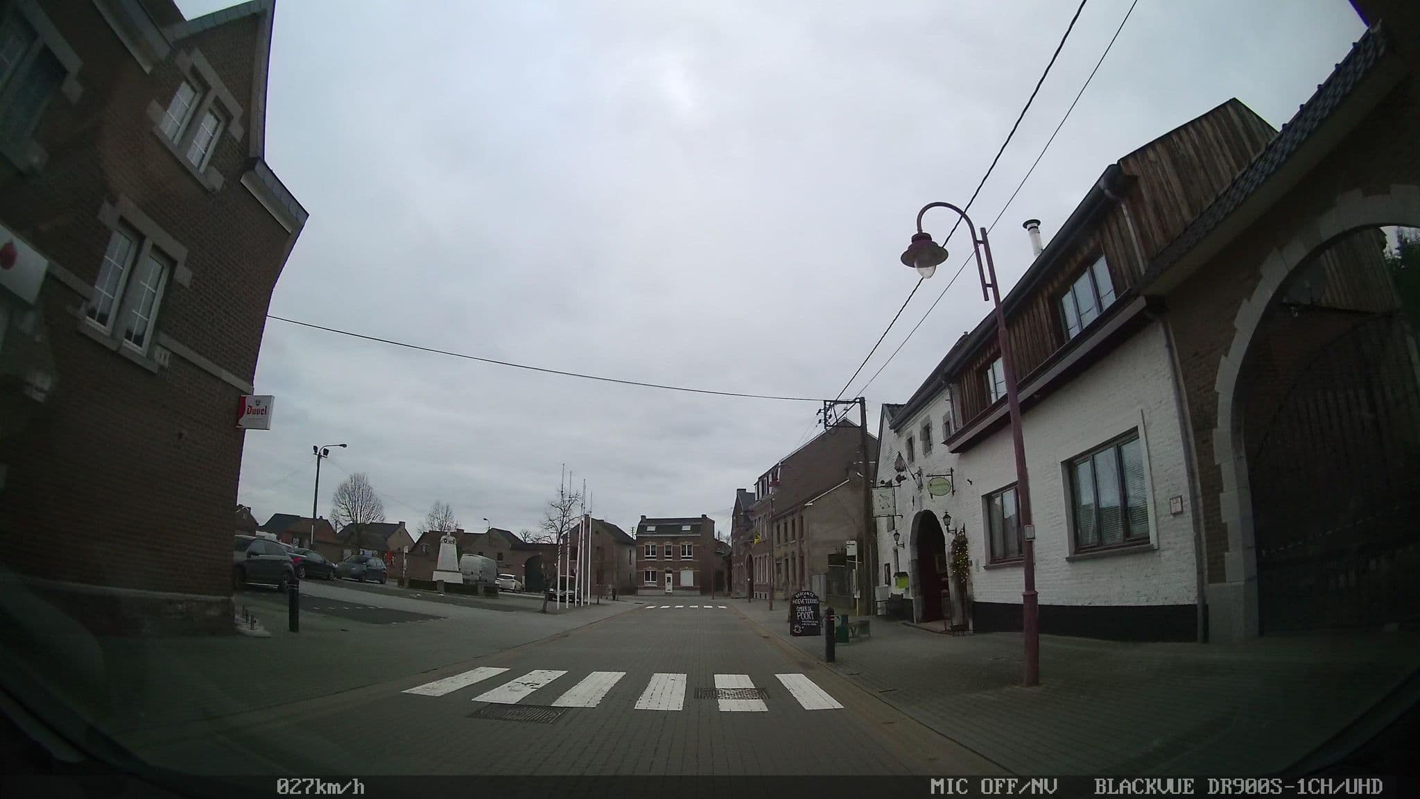 Street view near Onder De Poort, Lixhe — © filipc (CC BY-SA · Mapillary)