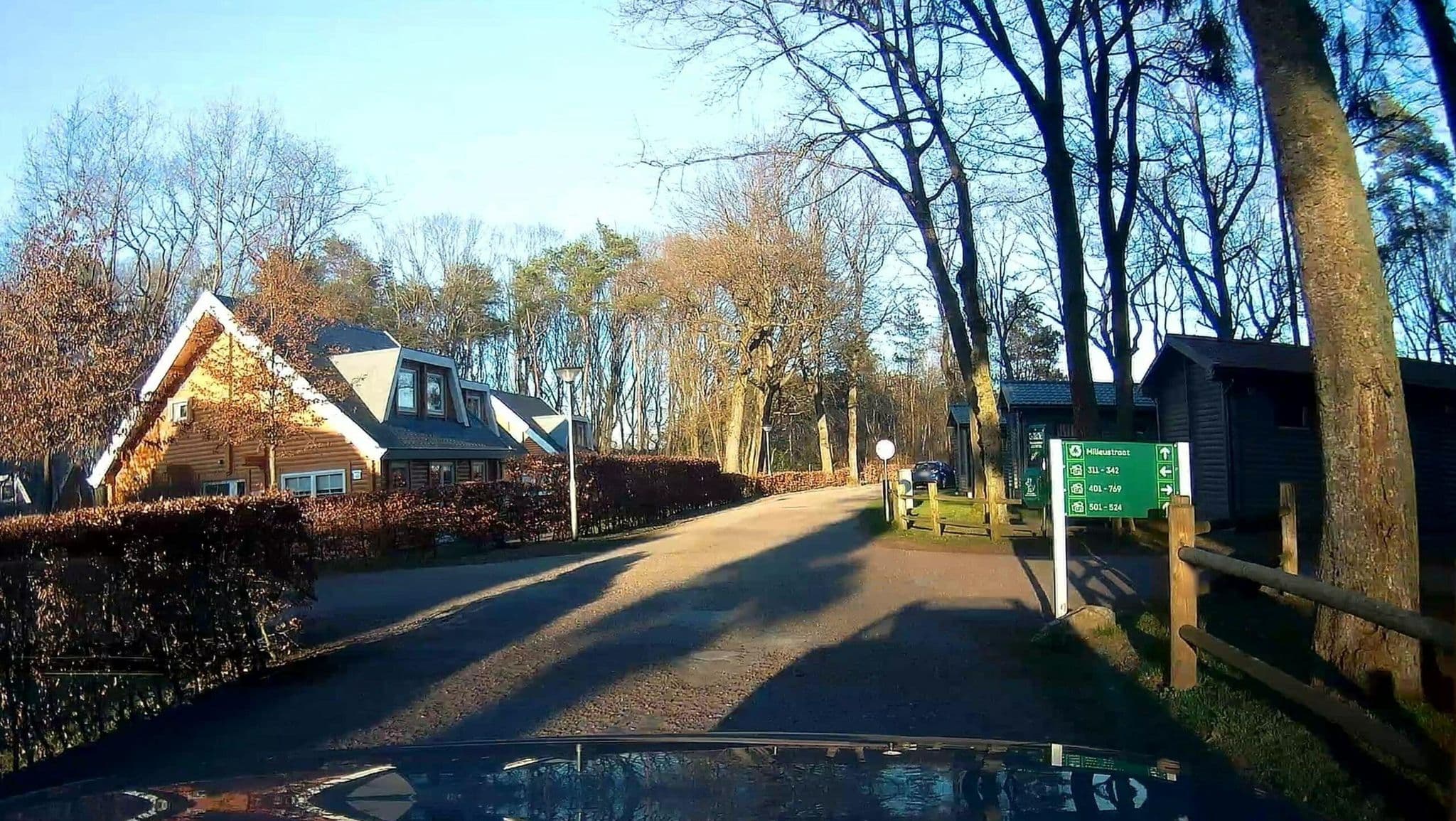 Street view near Villa 335, Zutendaal — © micmin1972 (CC BY-SA · Mapillary)