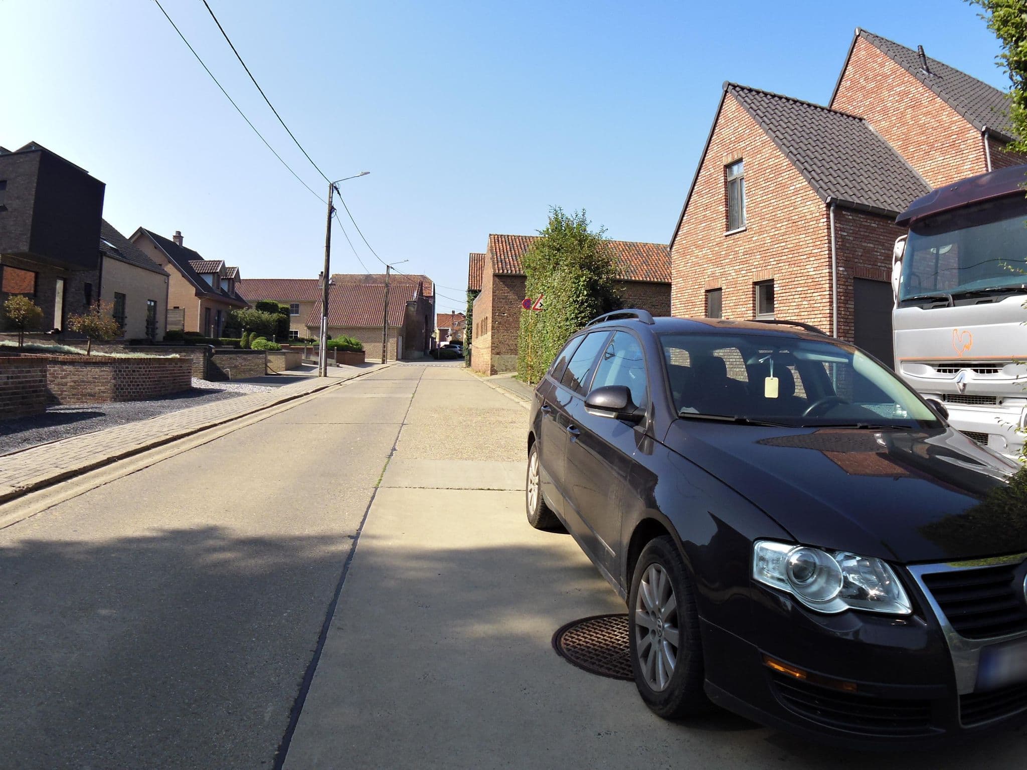 Street view near Hof van Eggertingen, Millen — © thierry1030 (CC BY-SA · Mapillary)