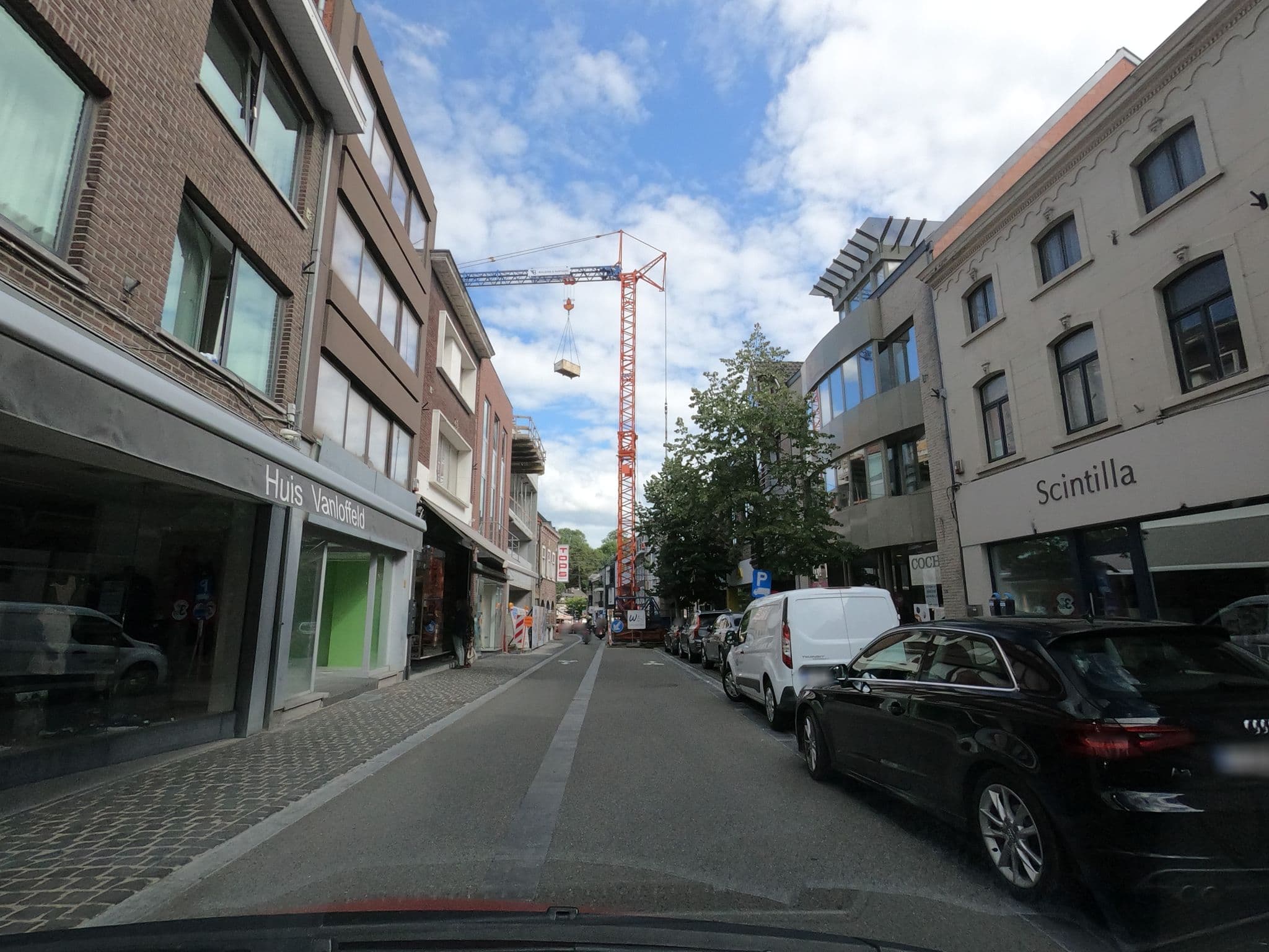 Street view near Hotel Beila, Bilzen — © filipc (CC BY-SA · Mapillary)